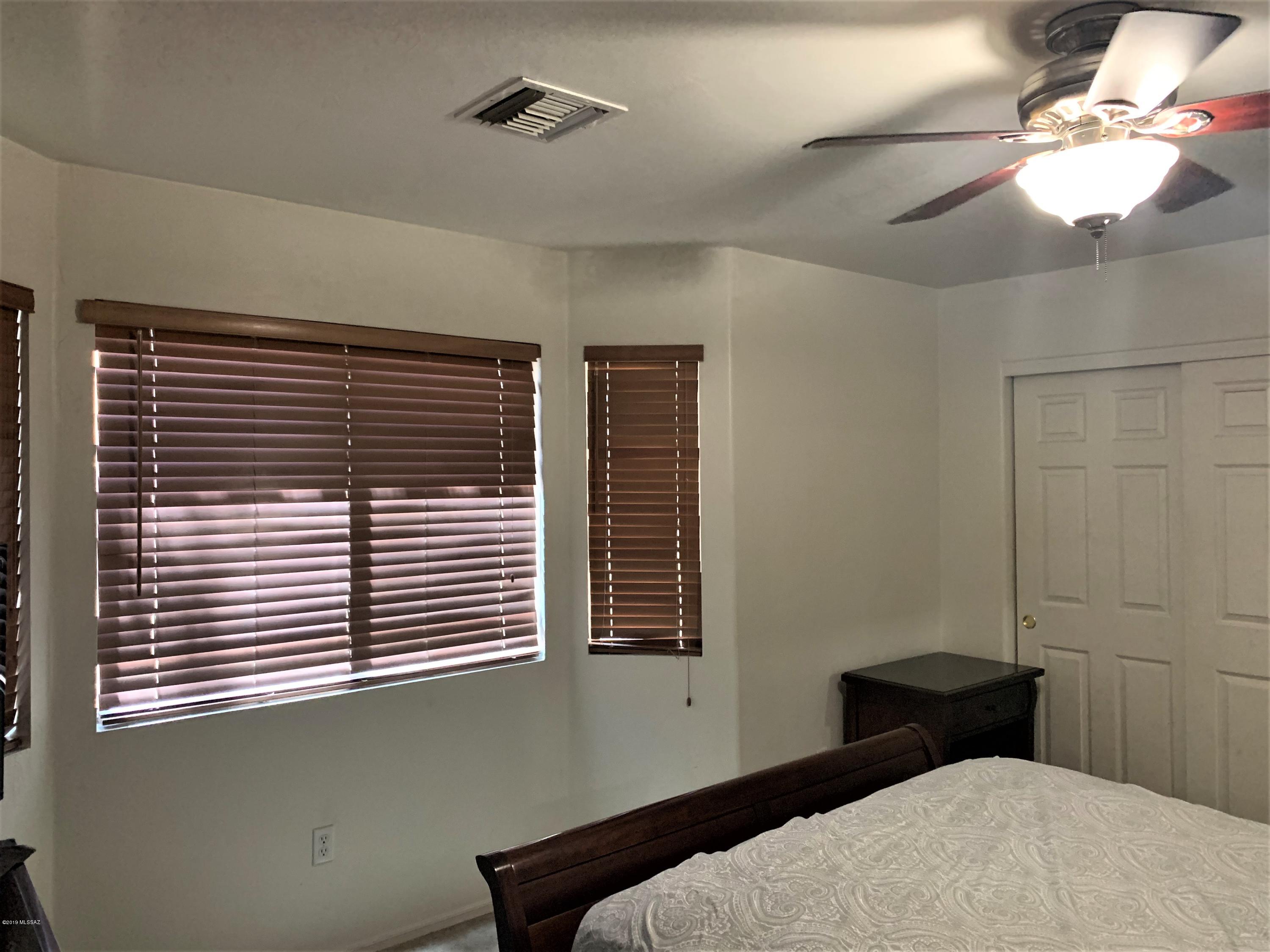 3994 E Agate Knoll Drive