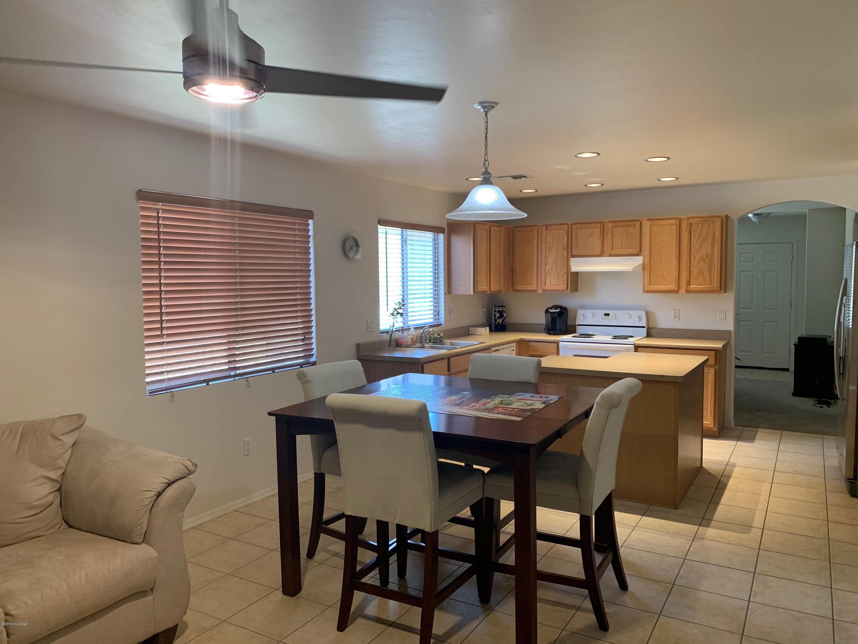 3994 E Agate Knoll Drive