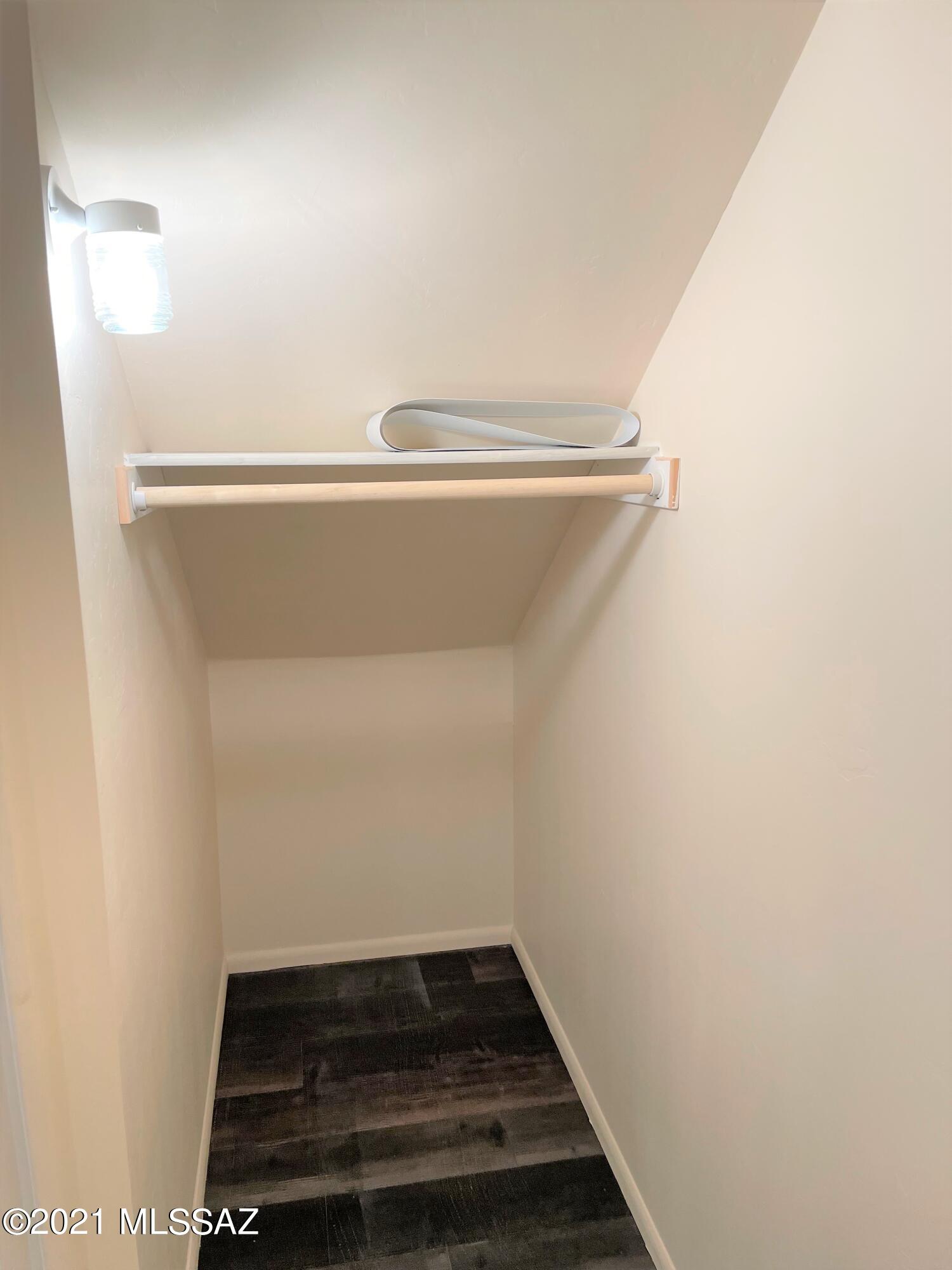 2545 E Spring Street Unit: 1