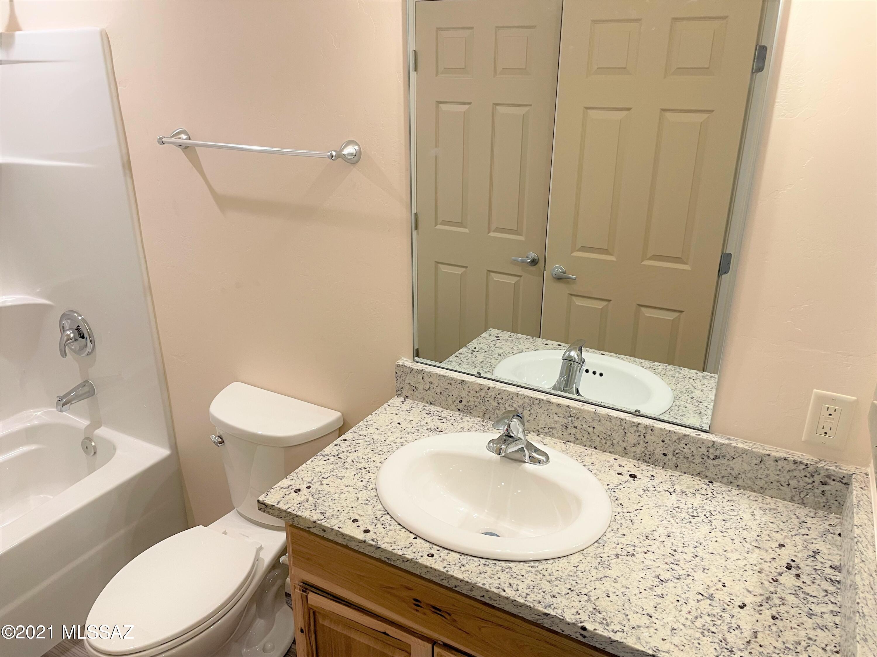 2545 E Spring Street Unit: 1