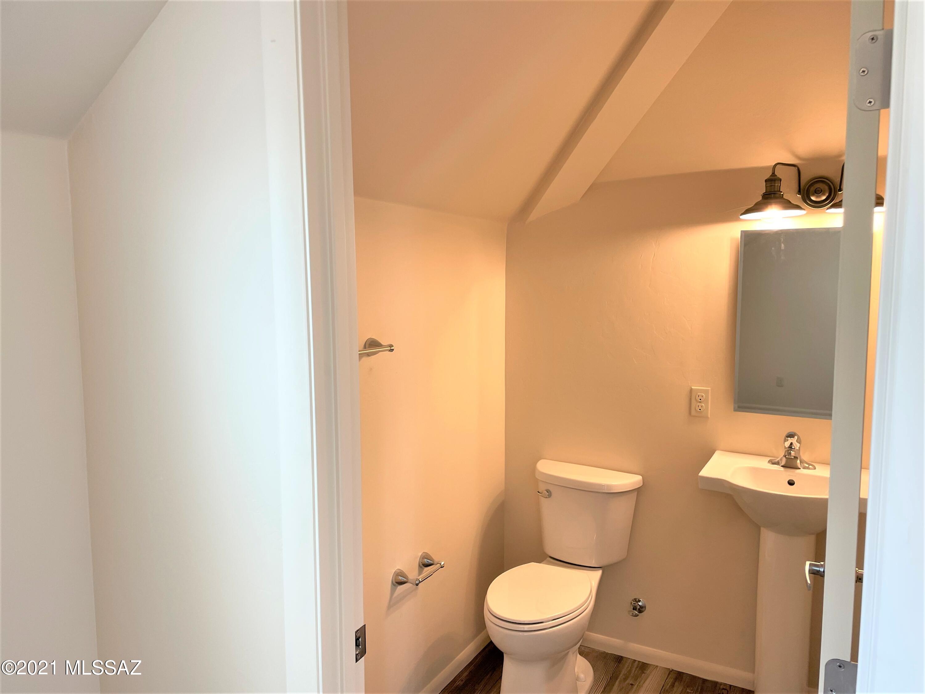 2545 E Spring Street Unit: 1