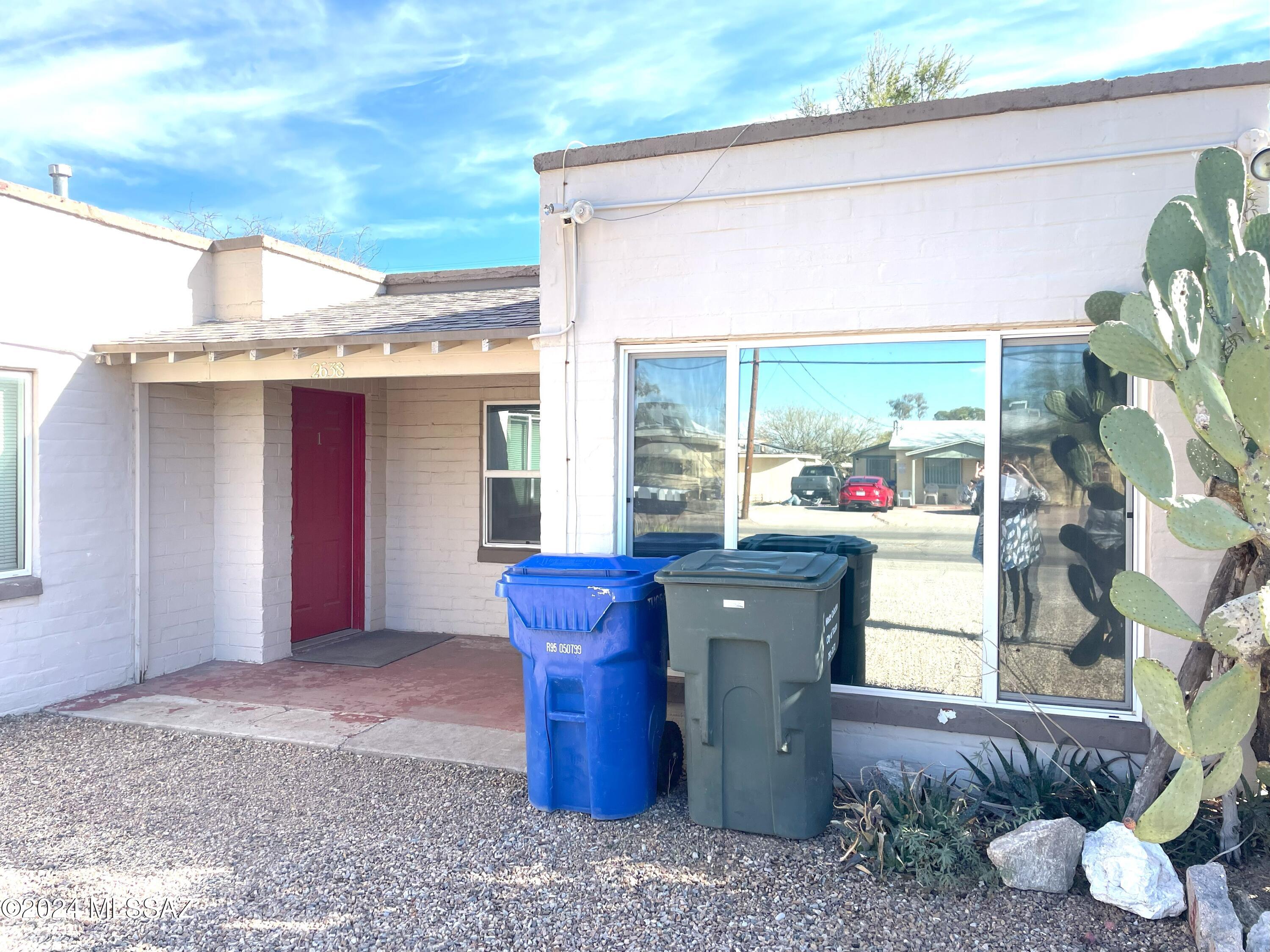 2638 N Columbus Boulevard Unit: 1