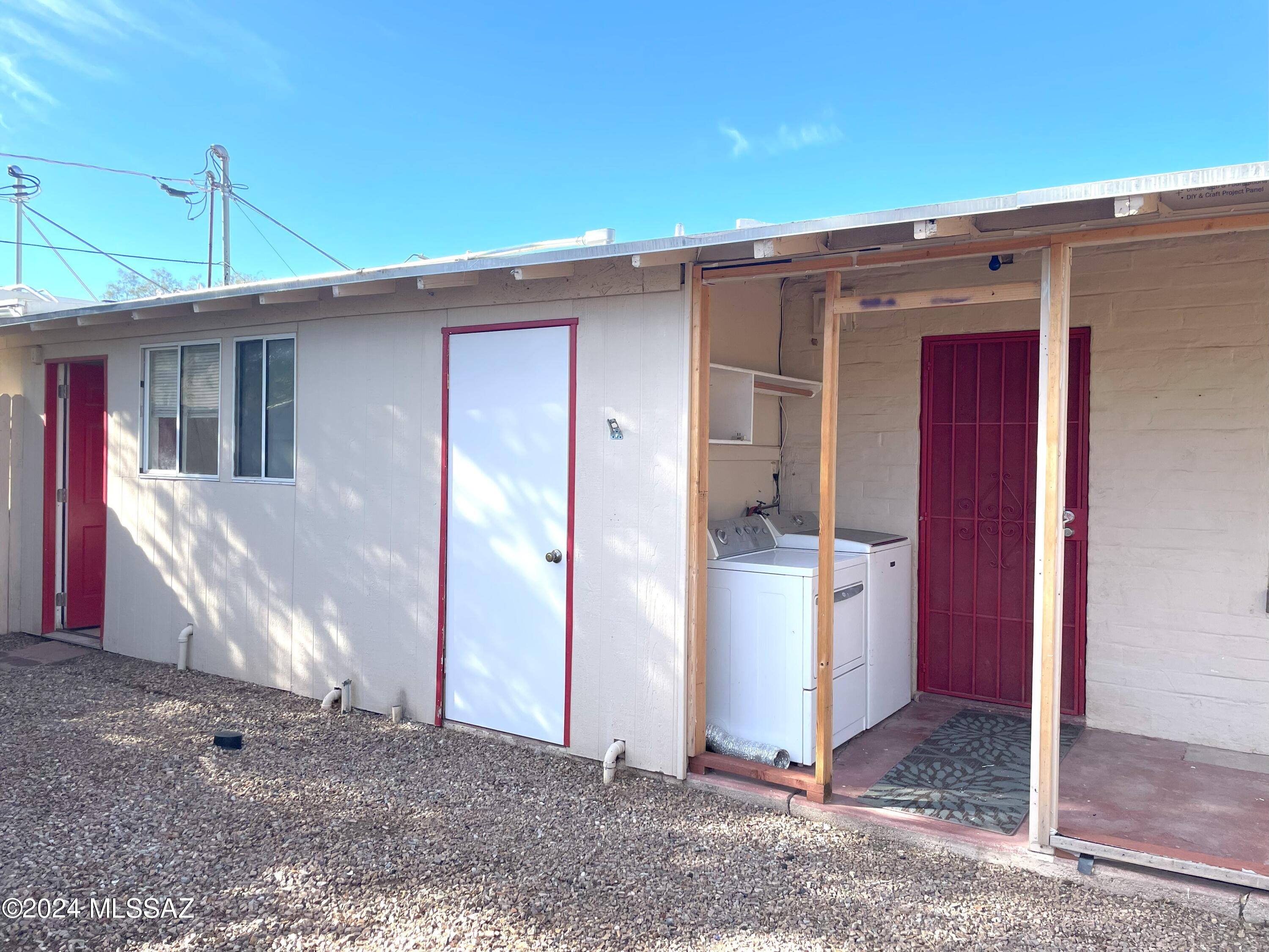 2638 N Columbus Boulevard Unit: 1