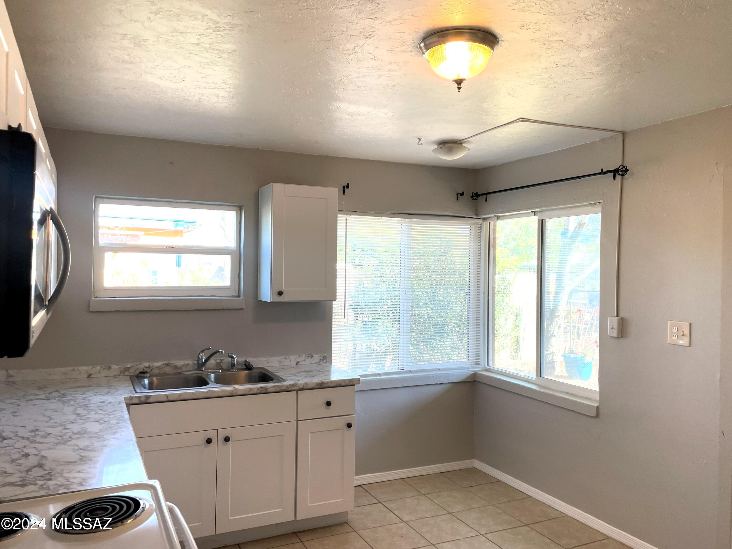 2638 N Columbus Boulevard Unit: 1