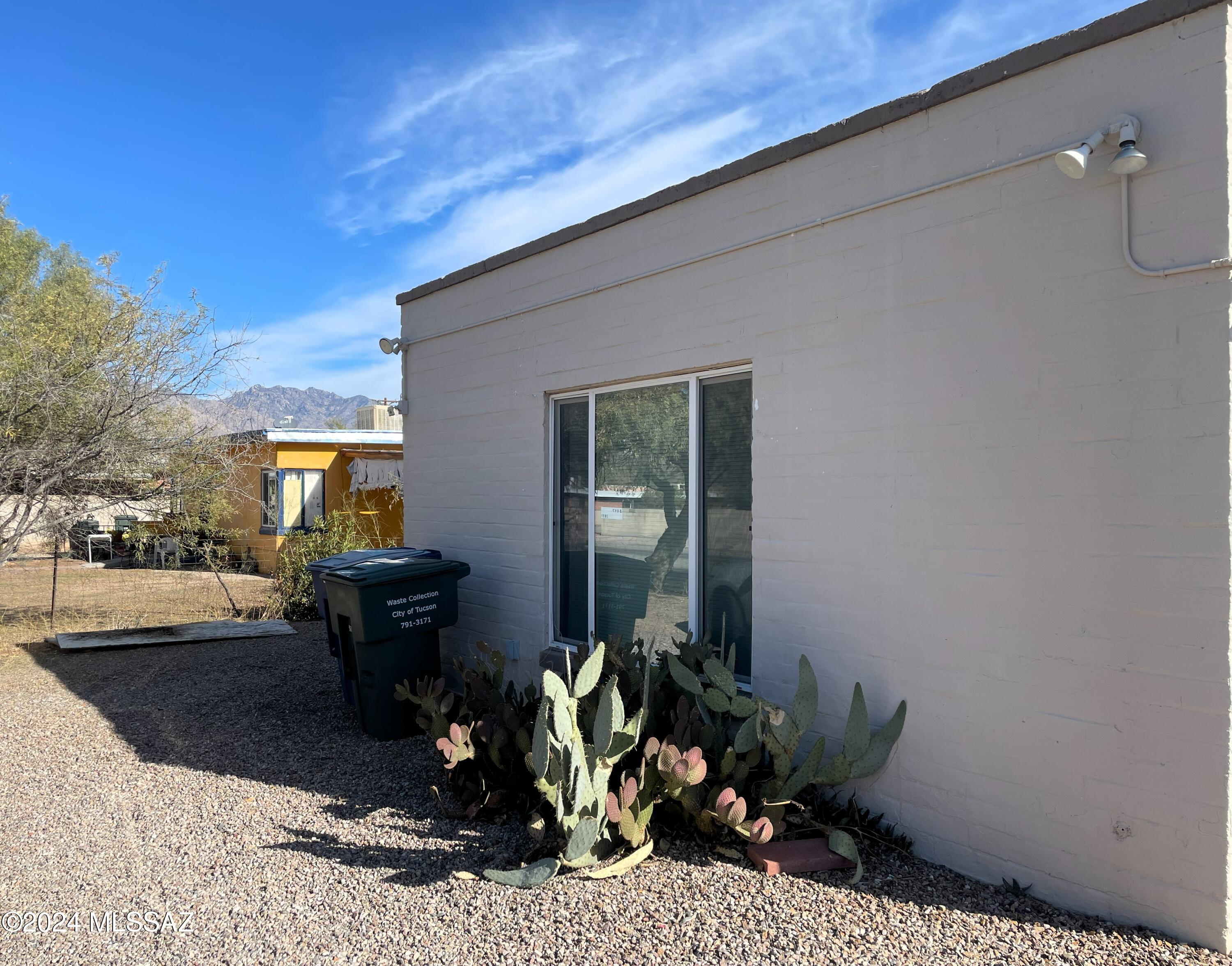 2638 N Columbus Boulevard Unit: 1