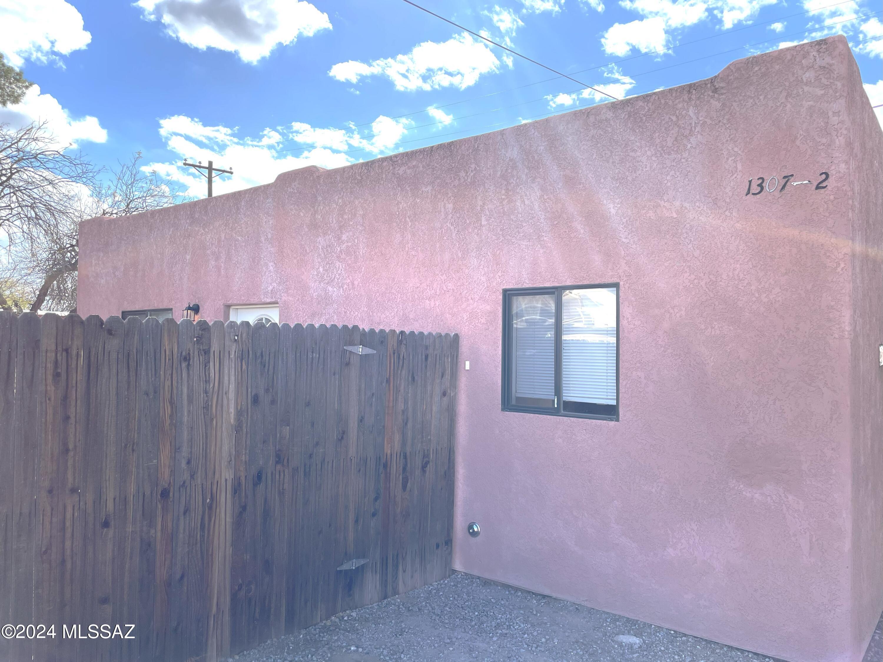 1307 W St Clair Street Unit: 1