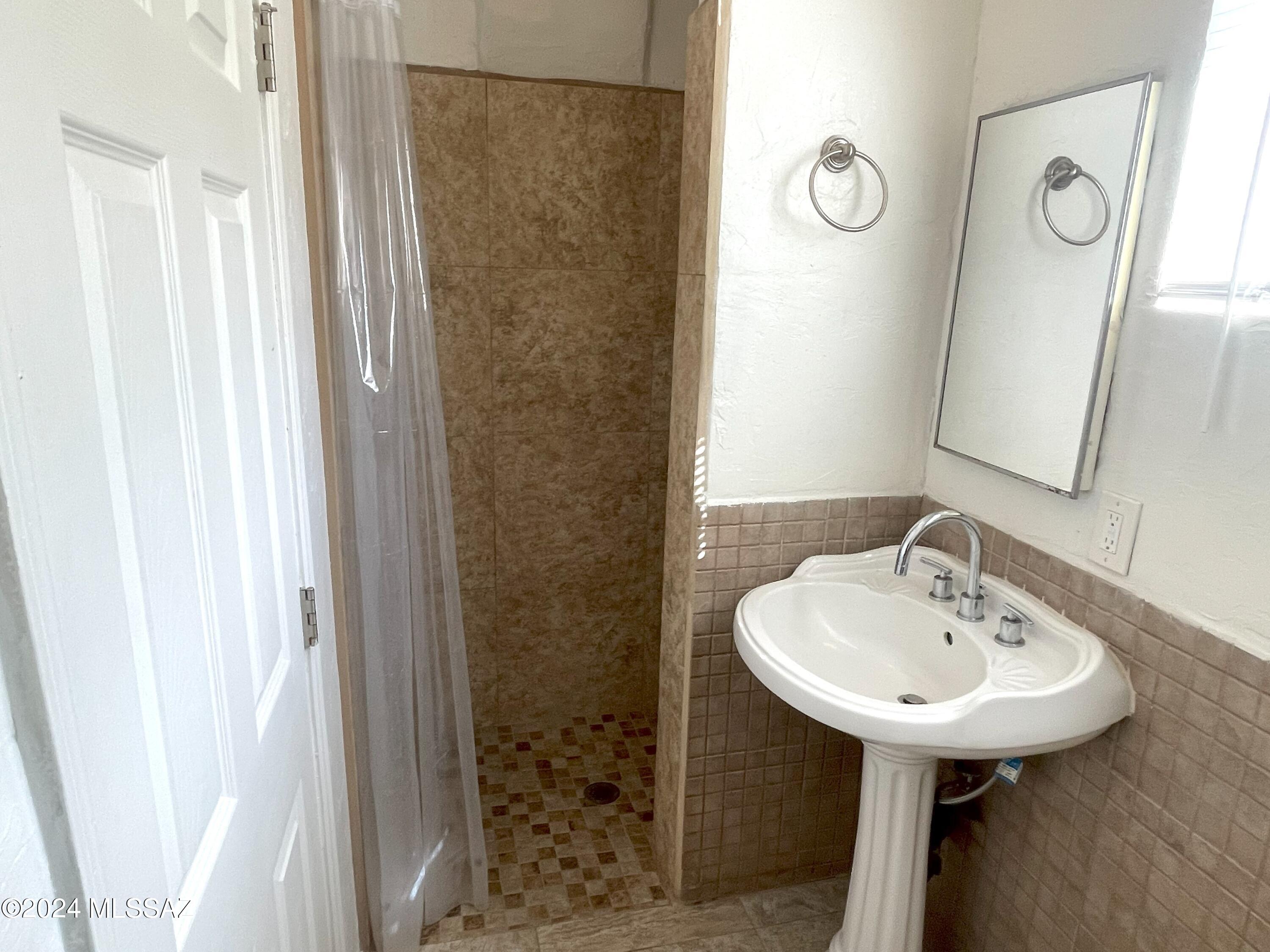 1307 W St Clair Street Unit: 1