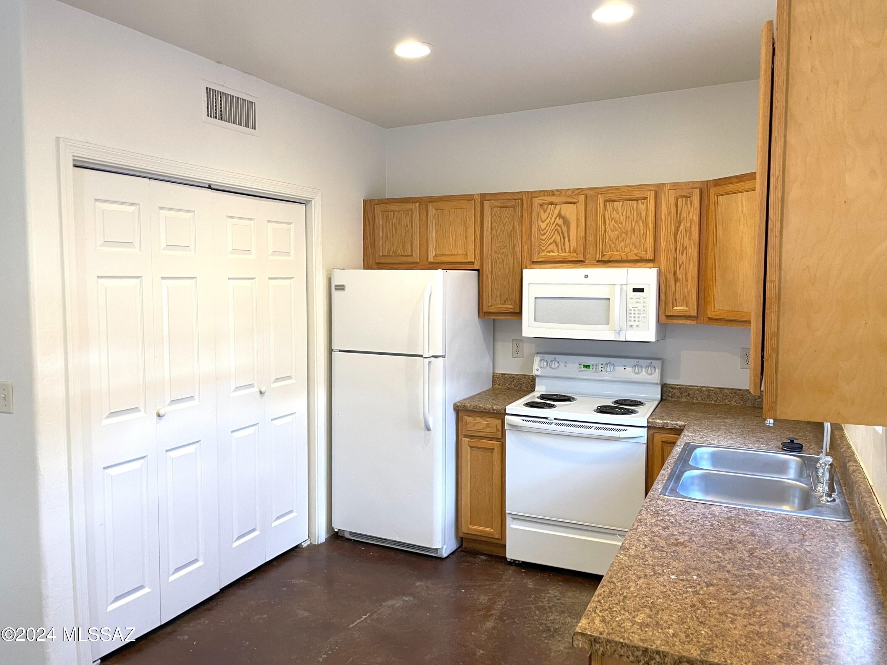 1307 W St Clair Street Unit: 1