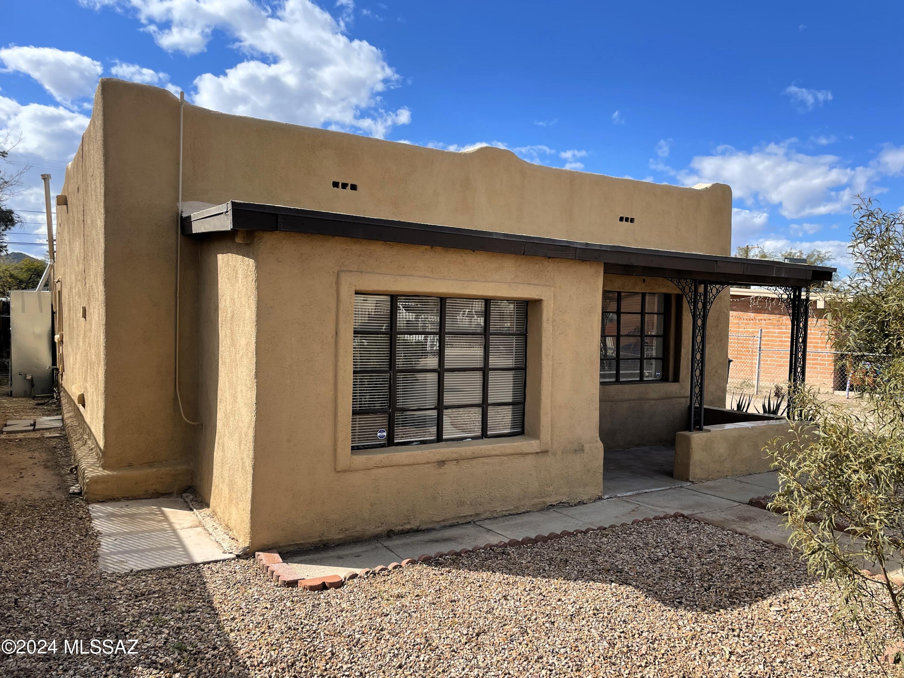 1307 W St Clair Street Unit: 1