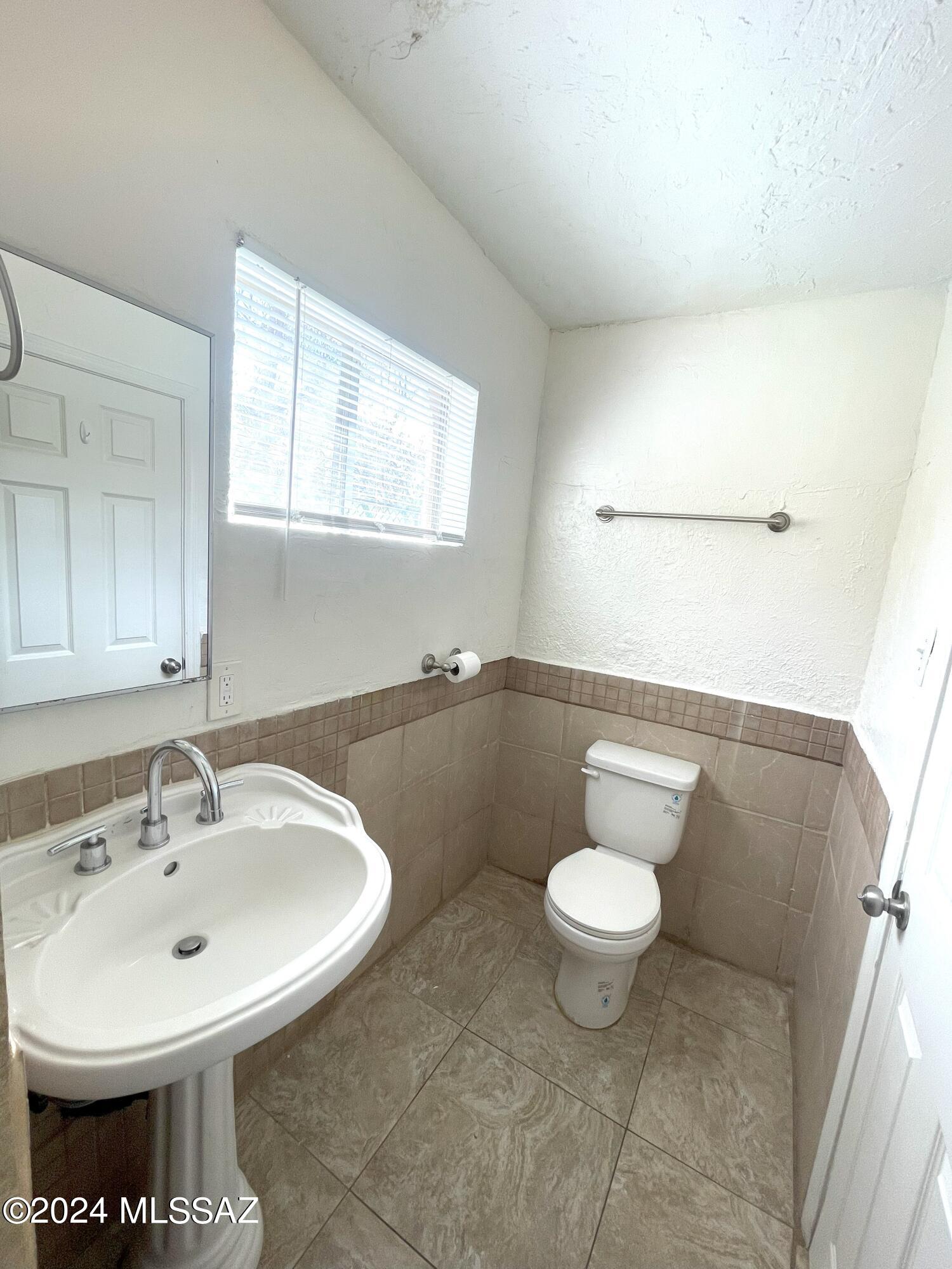 1307 W St Clair Street Unit: 1