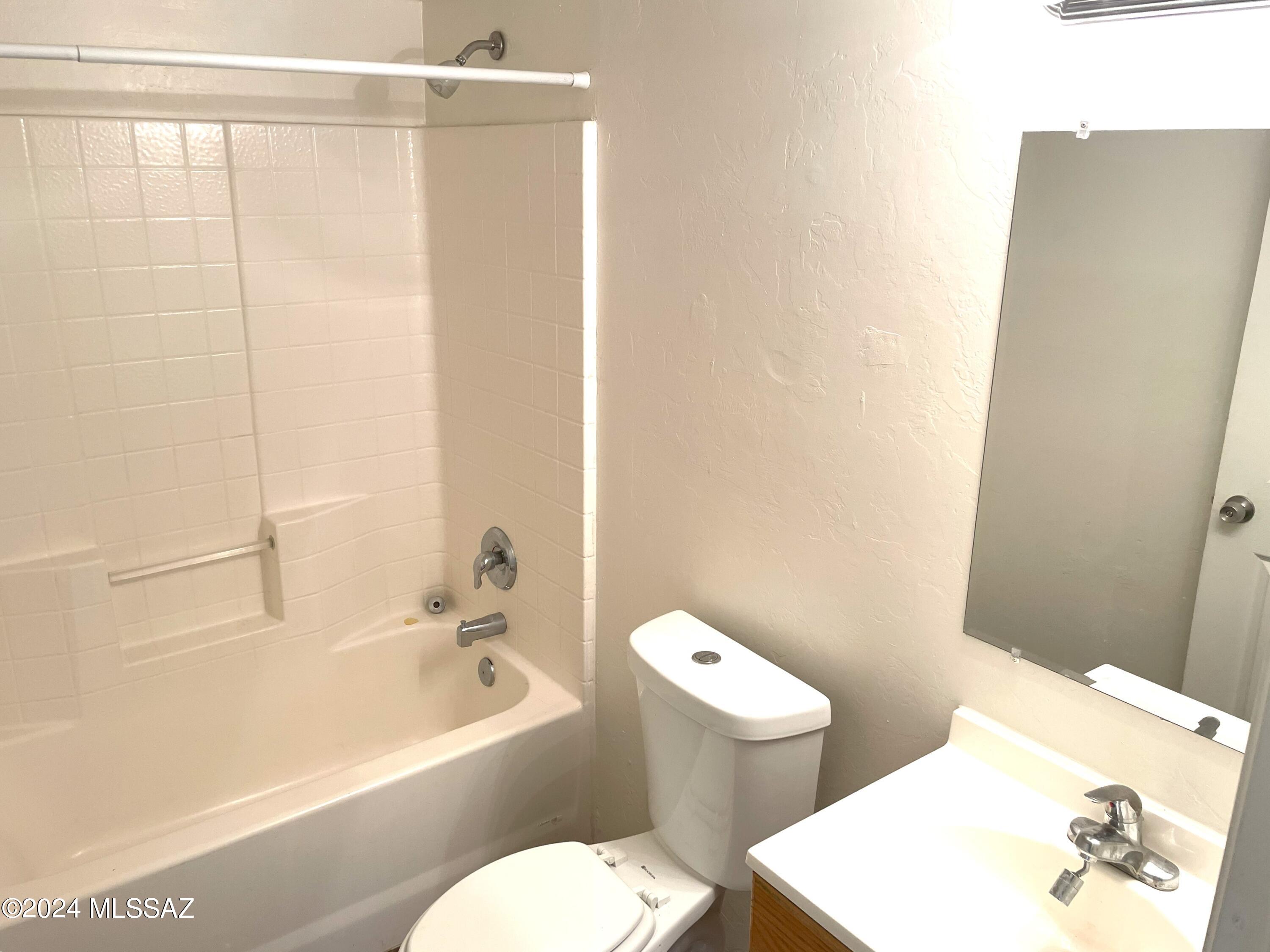 1307 W St Clair Street Unit: 1