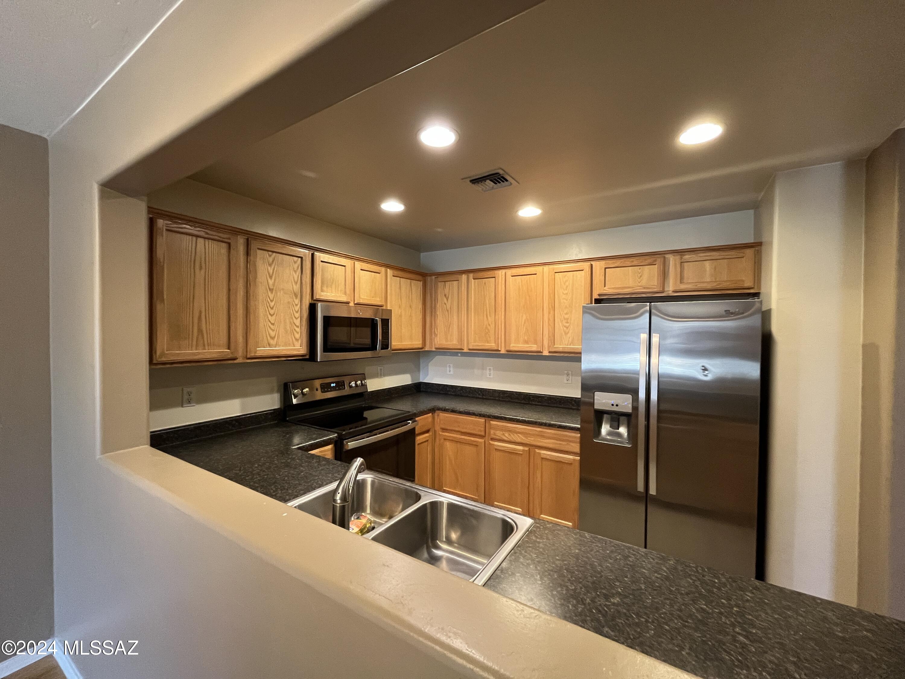 6002 S Cedar Elm Lane