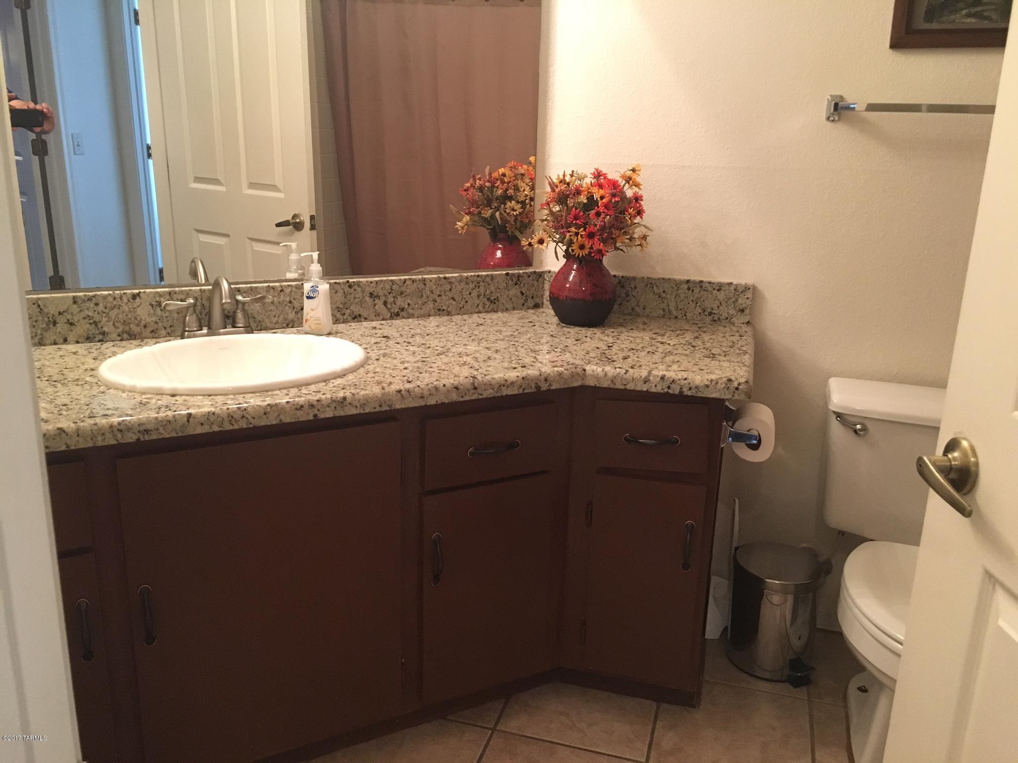 5751 N Kolb Road Unit: 2103