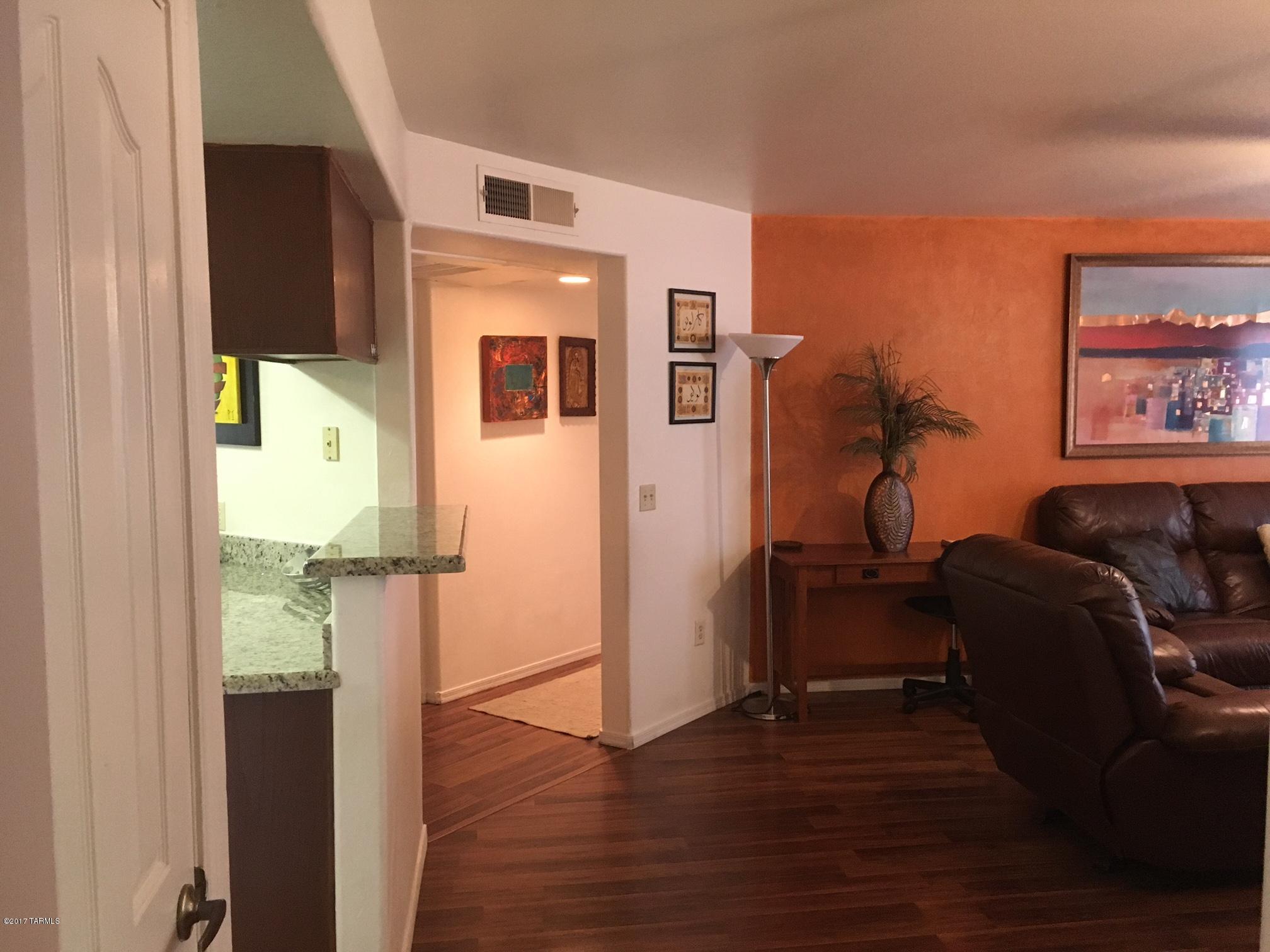 5751 N Kolb Road Unit: 2103