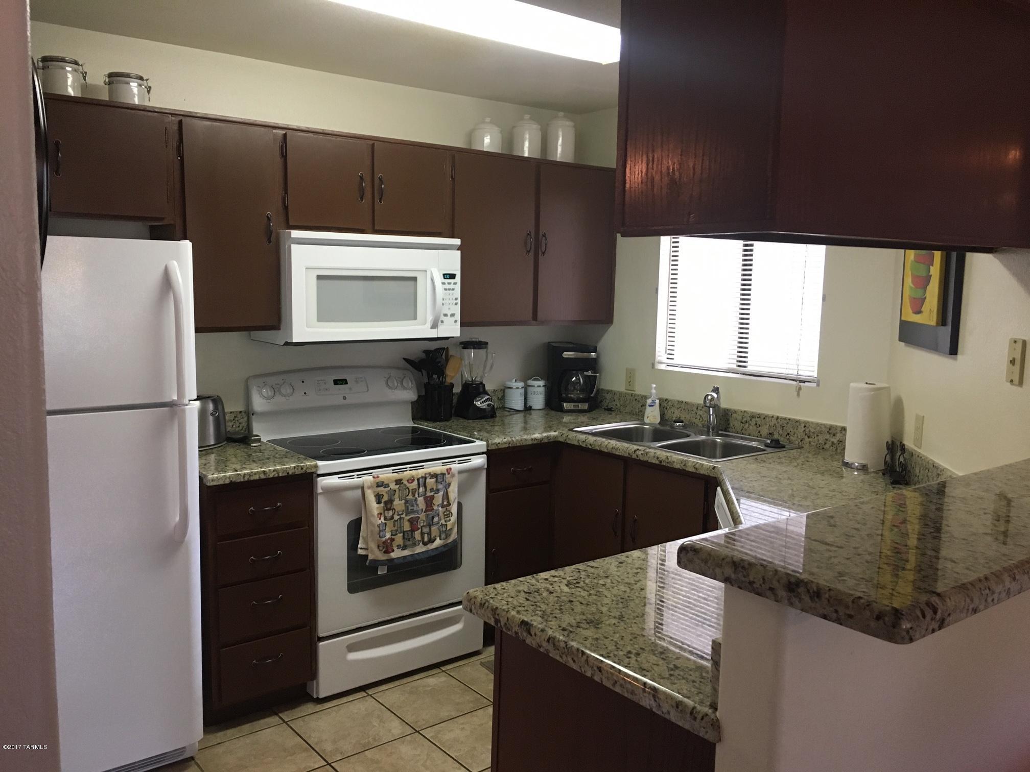 5751 N Kolb Road Unit: 2103