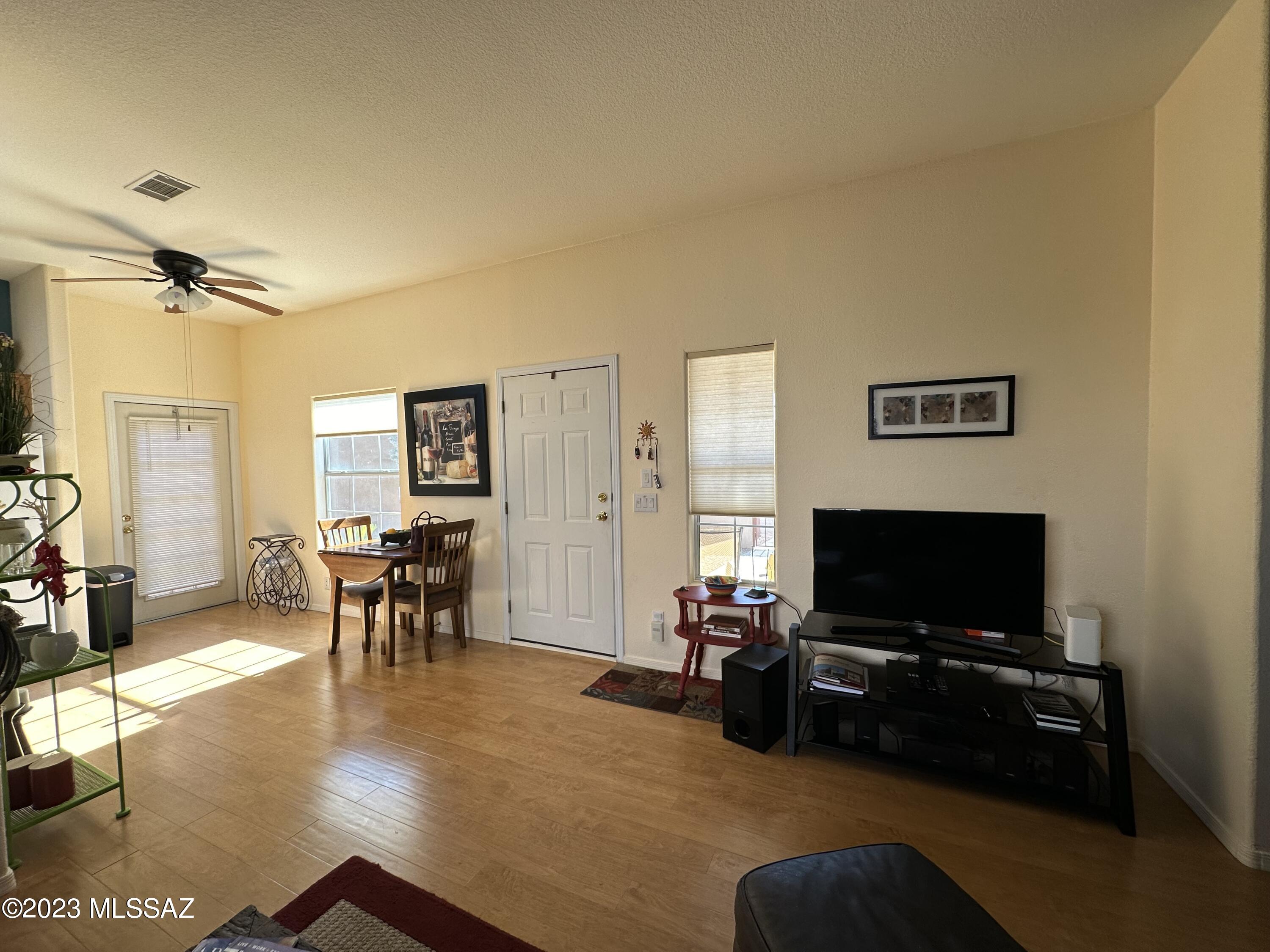 1260 W Calle De Sotelo