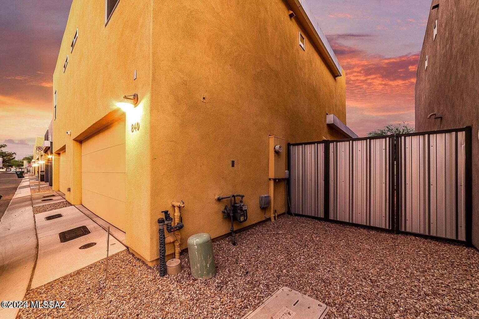 840 E Park Modern Drive