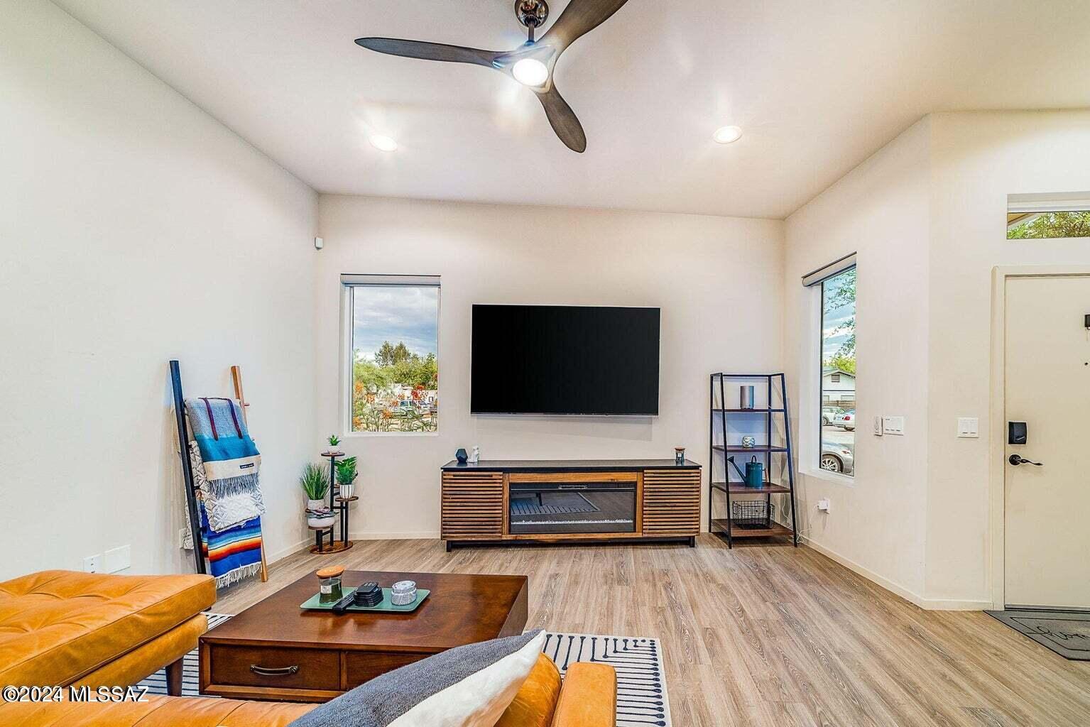 840 E Park Modern Drive