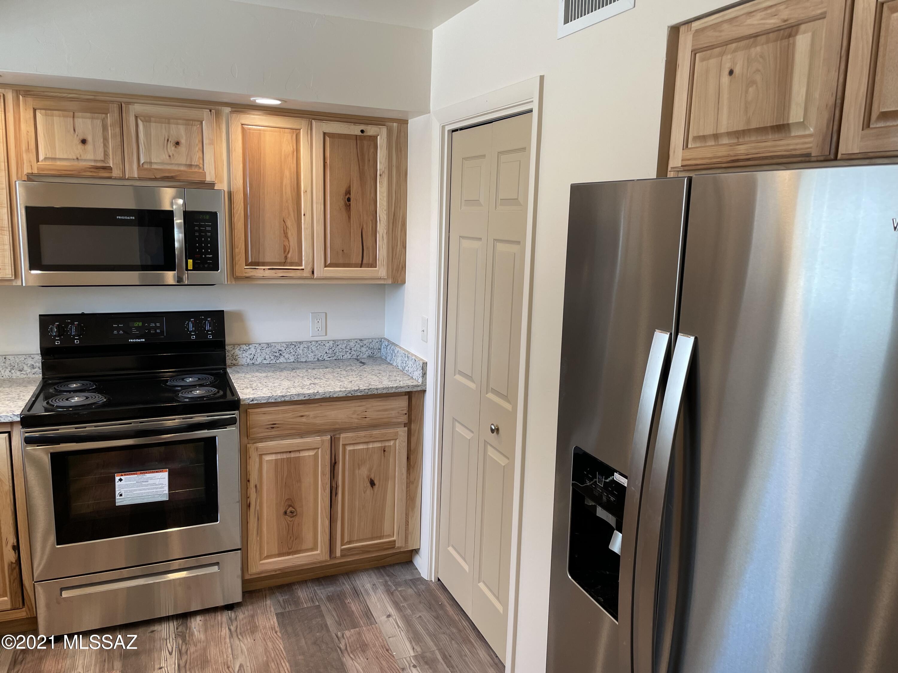 2545 E Spring Street Unit: 2