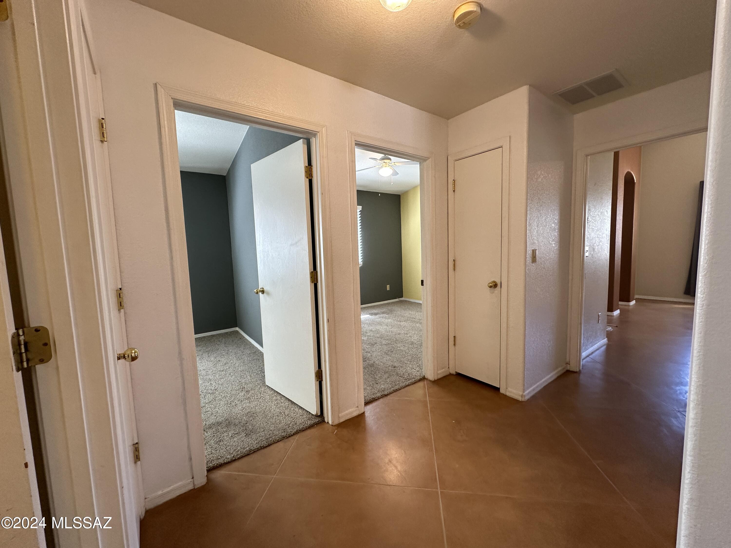 8673 S Desert Dove Drive