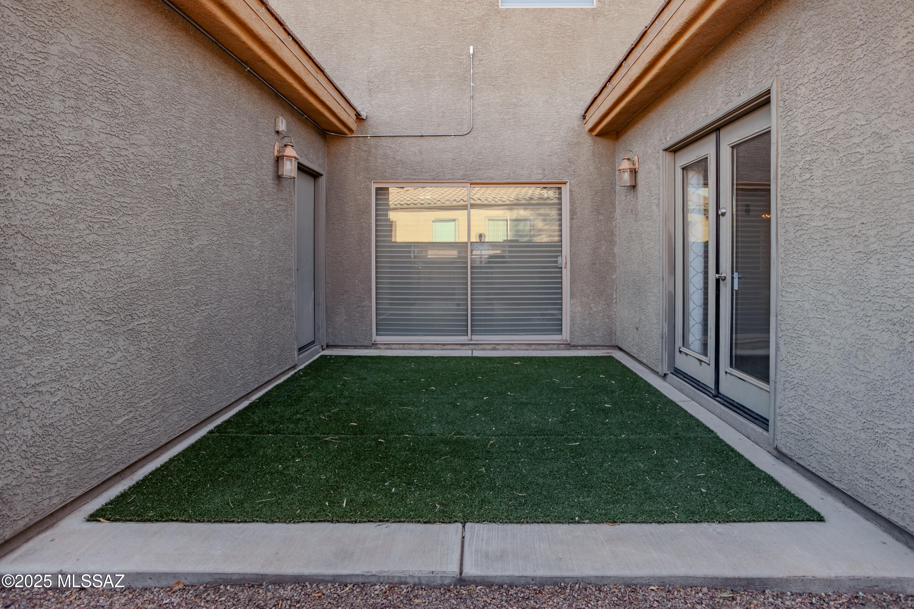 6161 N Placita San Agustin