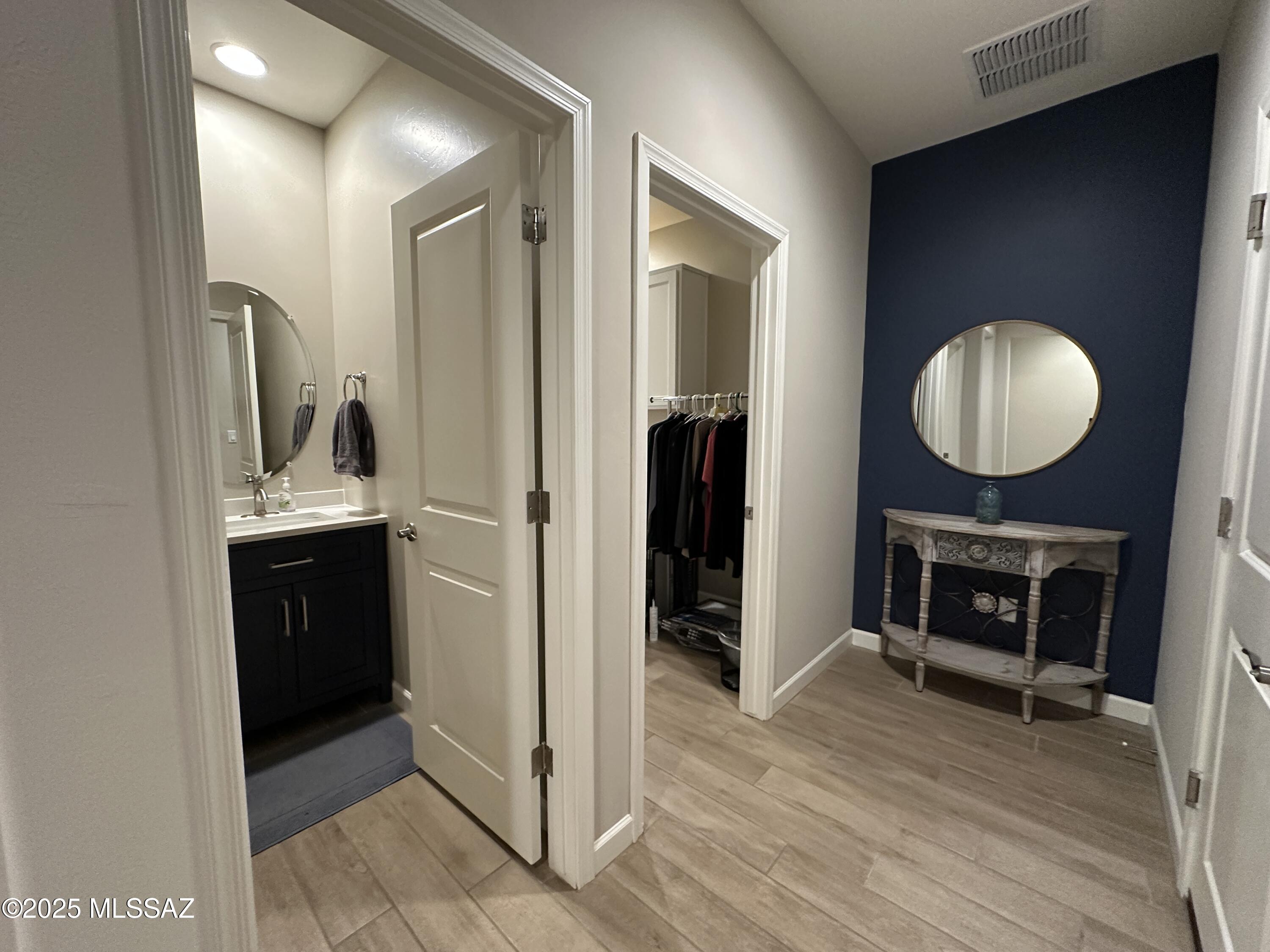 2238 W Azure Creek Loop