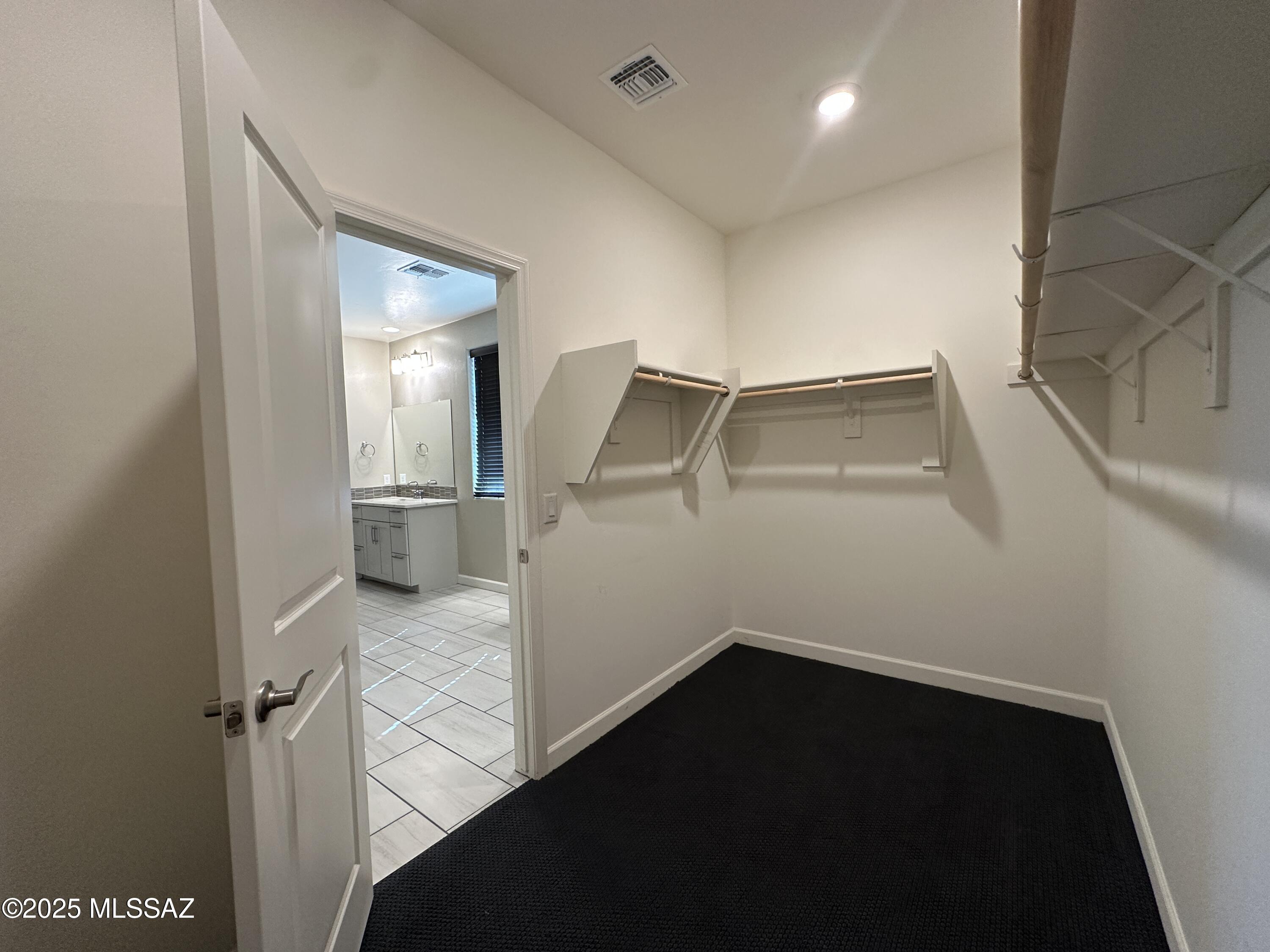 2238 W Azure Creek Loop
