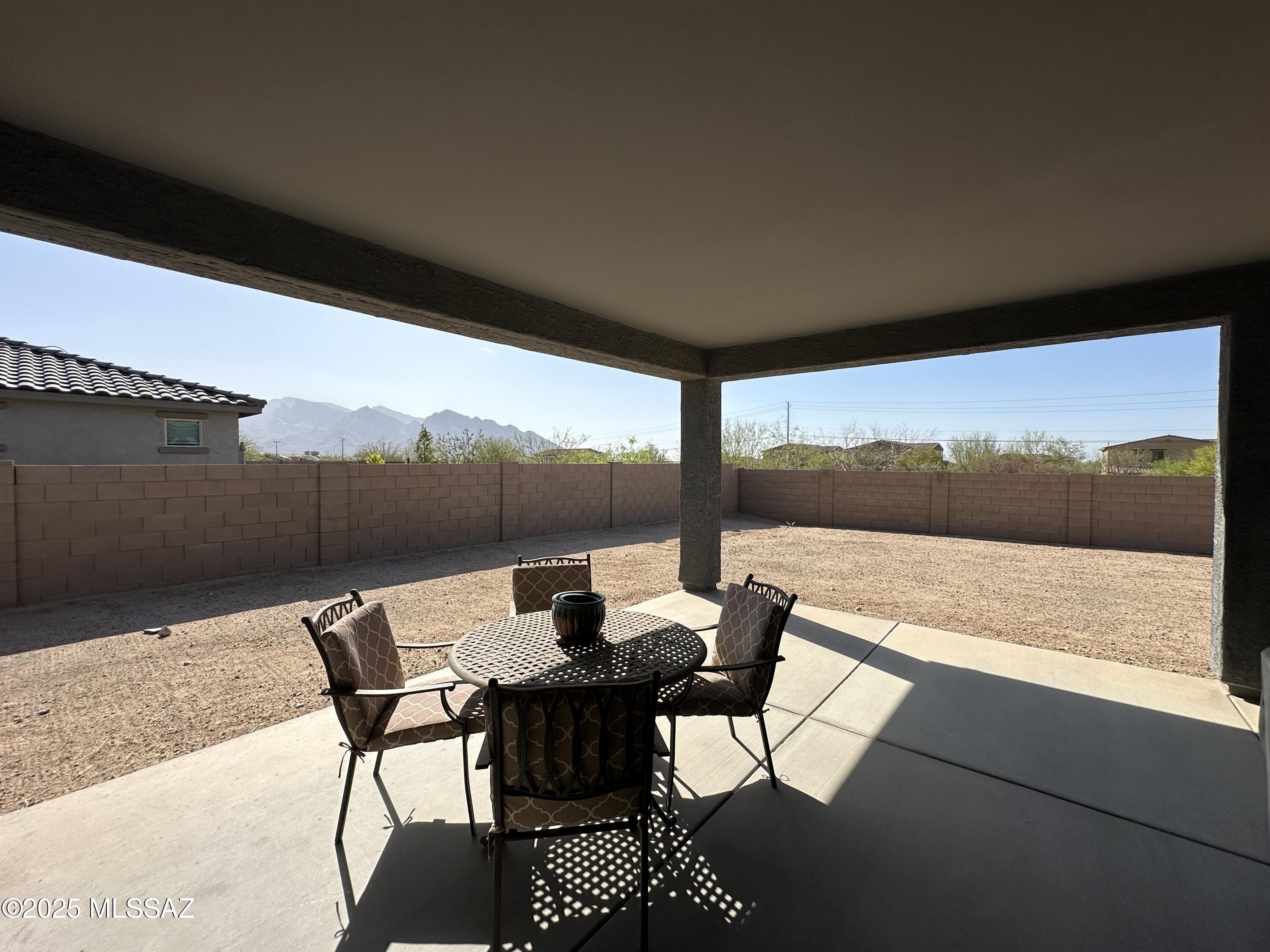2238 W Azure Creek Loop