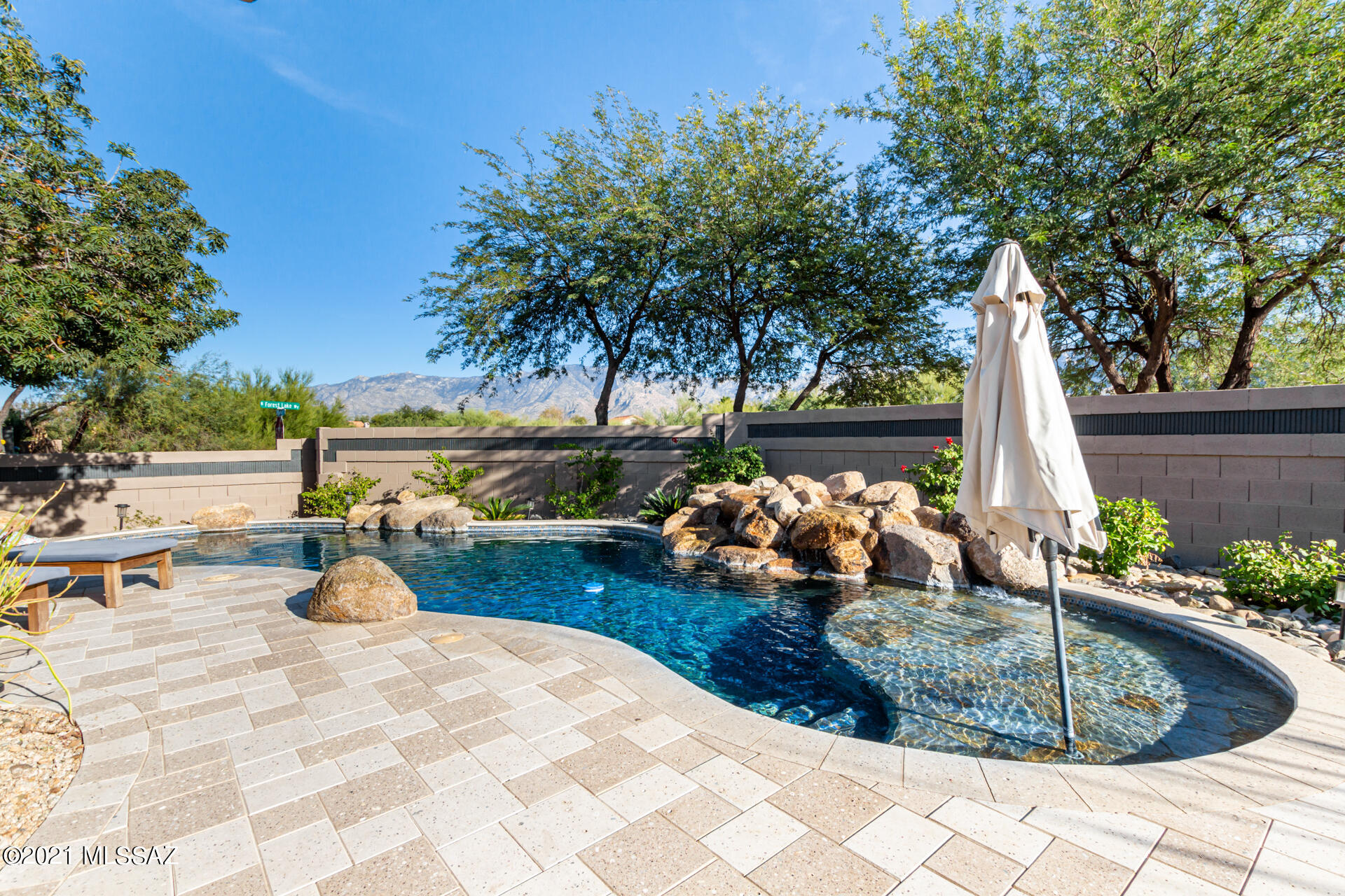 65 W Blackstone Road