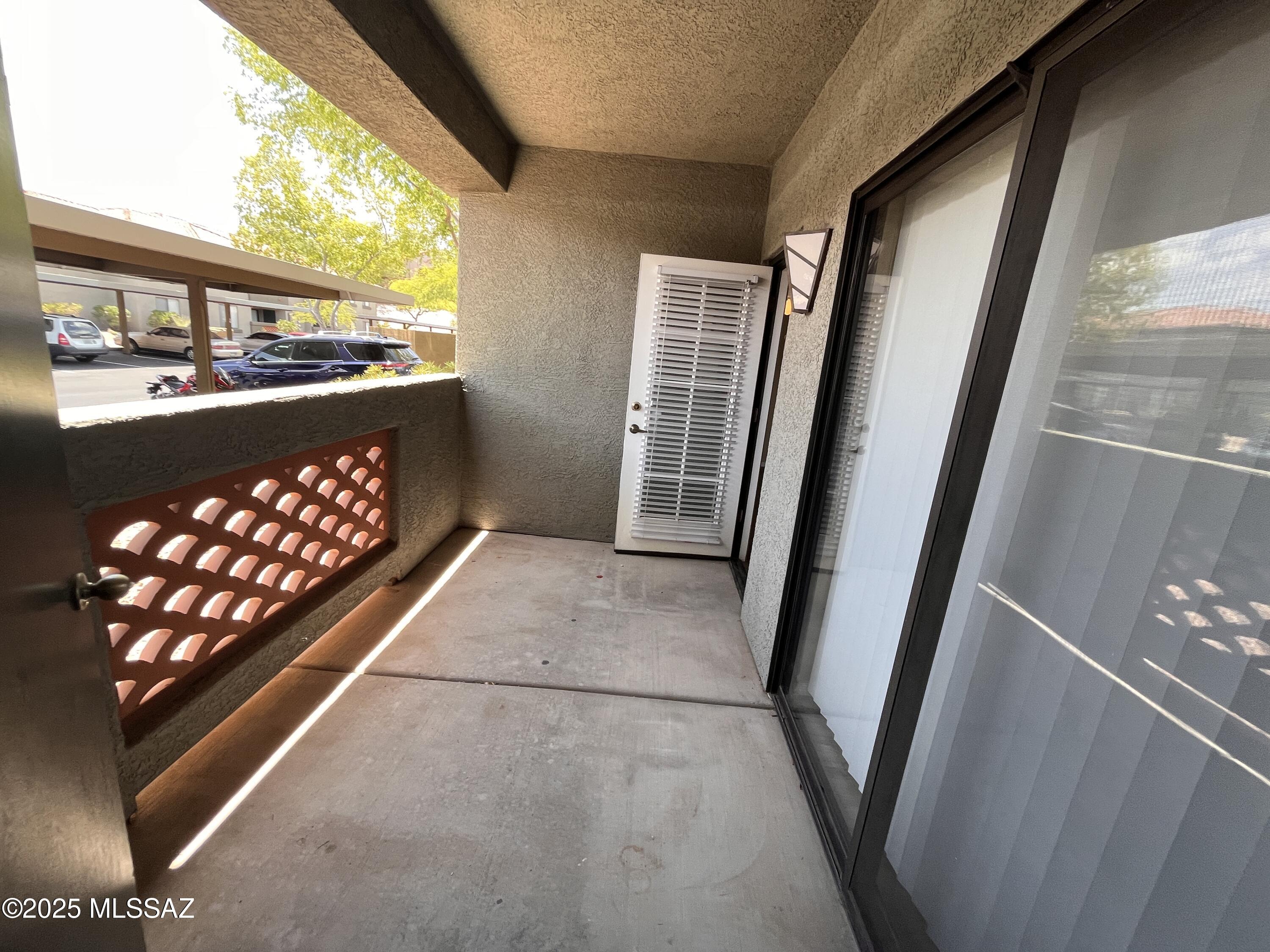 5751 N Kolb Road Unit: 42104