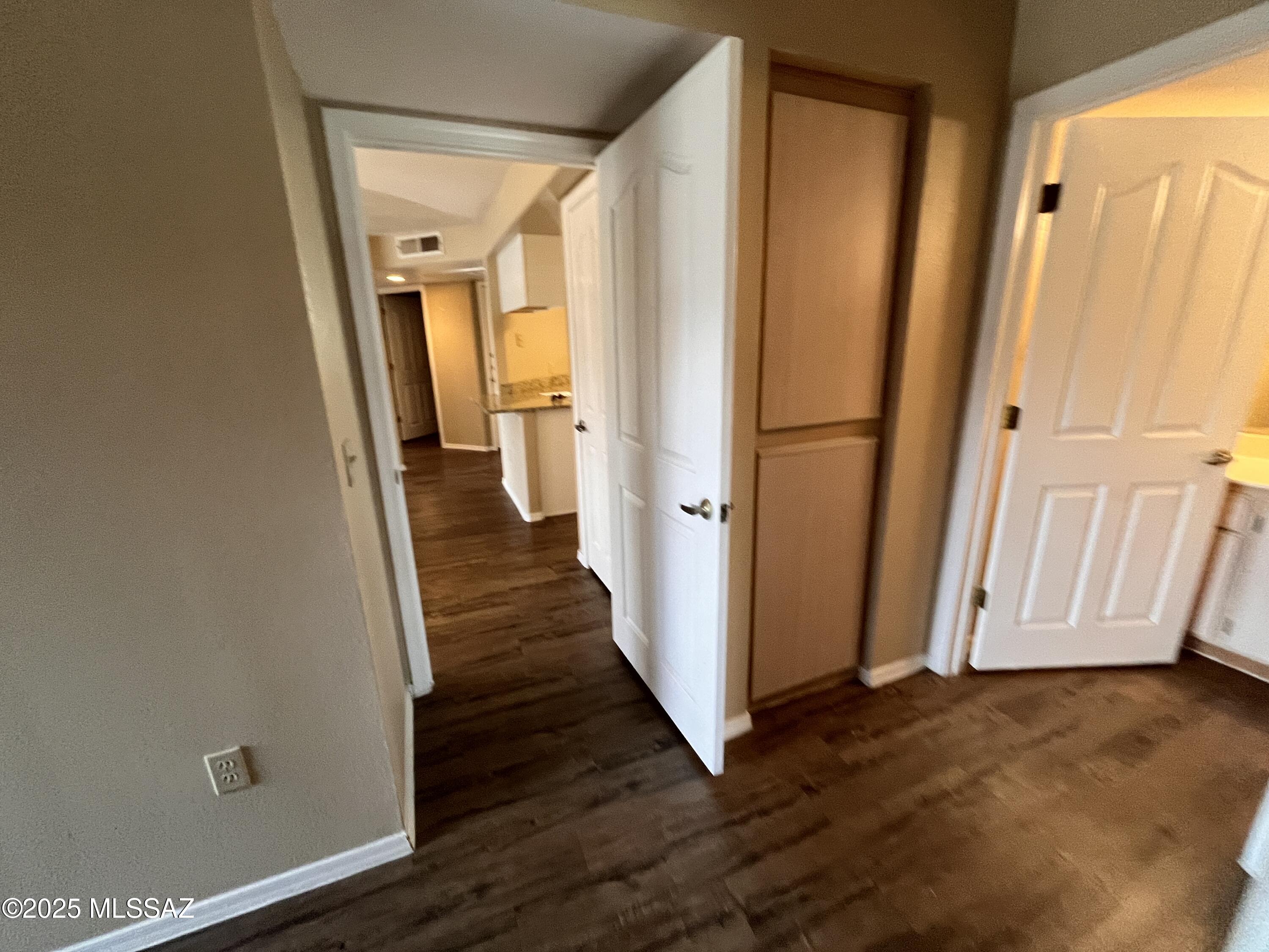 5751 N Kolb Road Unit: 42104