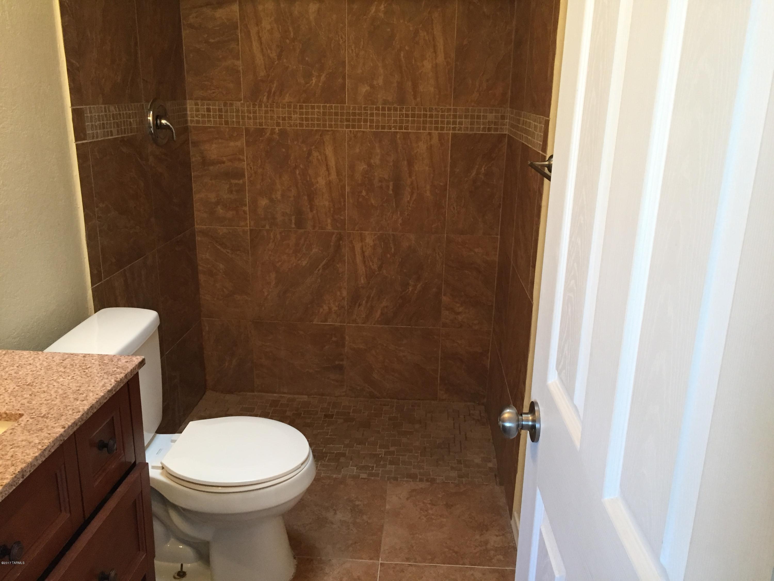 7840 N Rasmussen Avenue