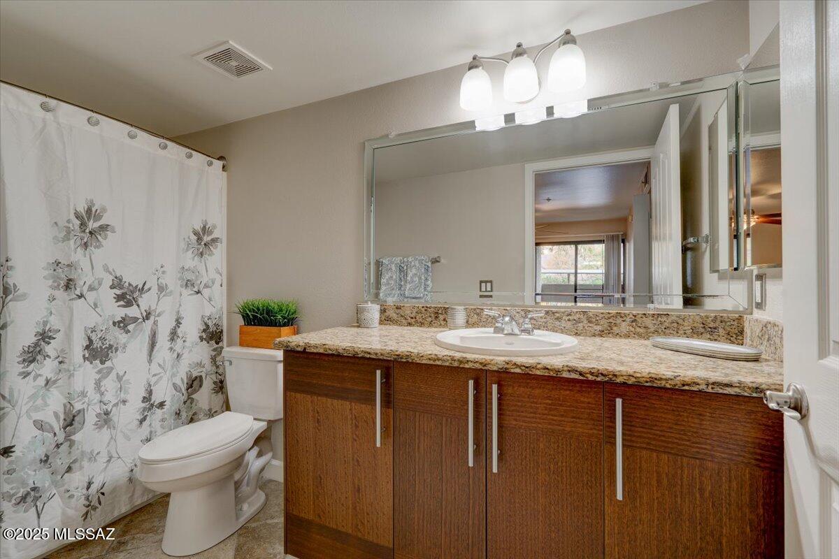 5751 N Kolb Road Unit: 4102