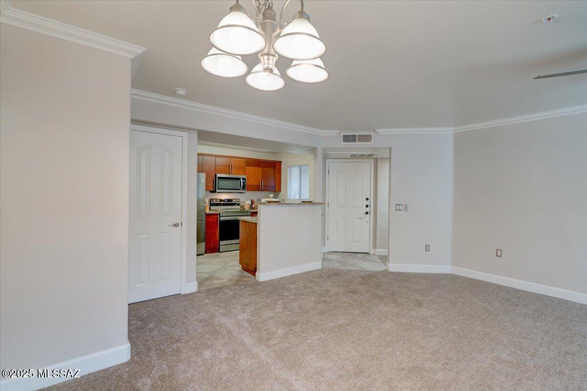 5751 N Kolb Road Unit: 4102