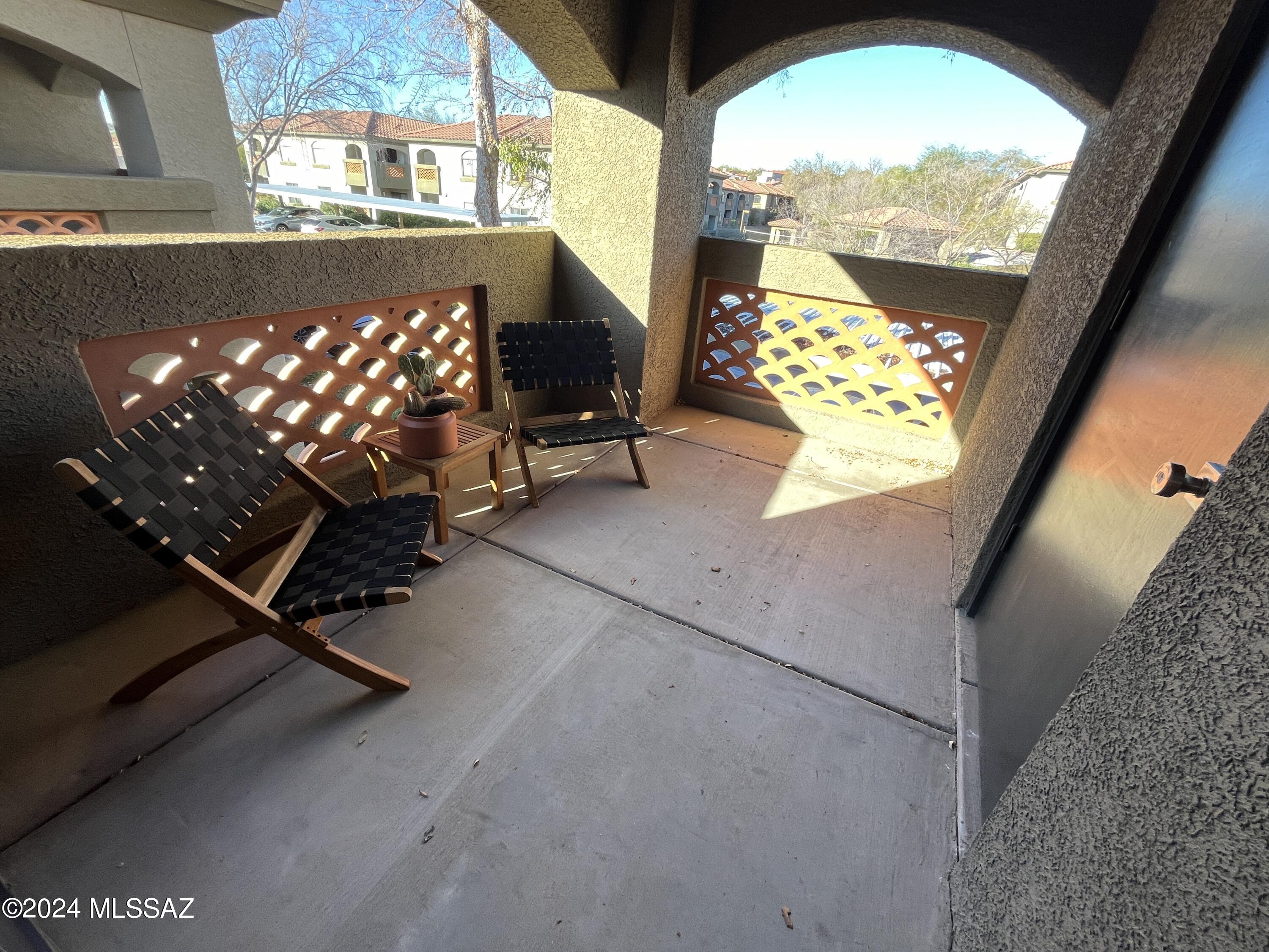 5751 N Kolb Road Unit: 33202