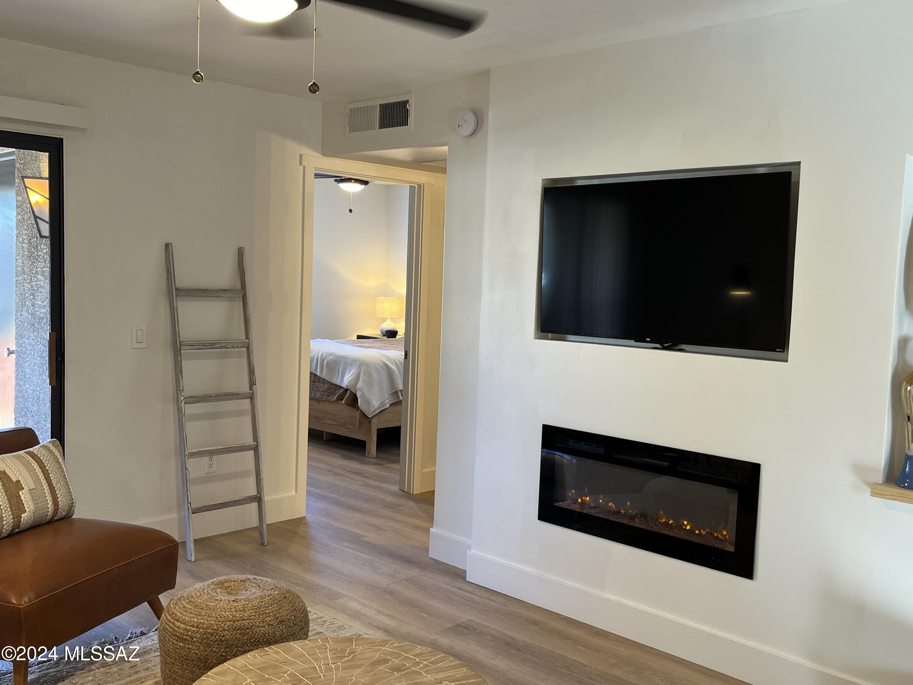 5751 N Kolb Road Unit: 33202