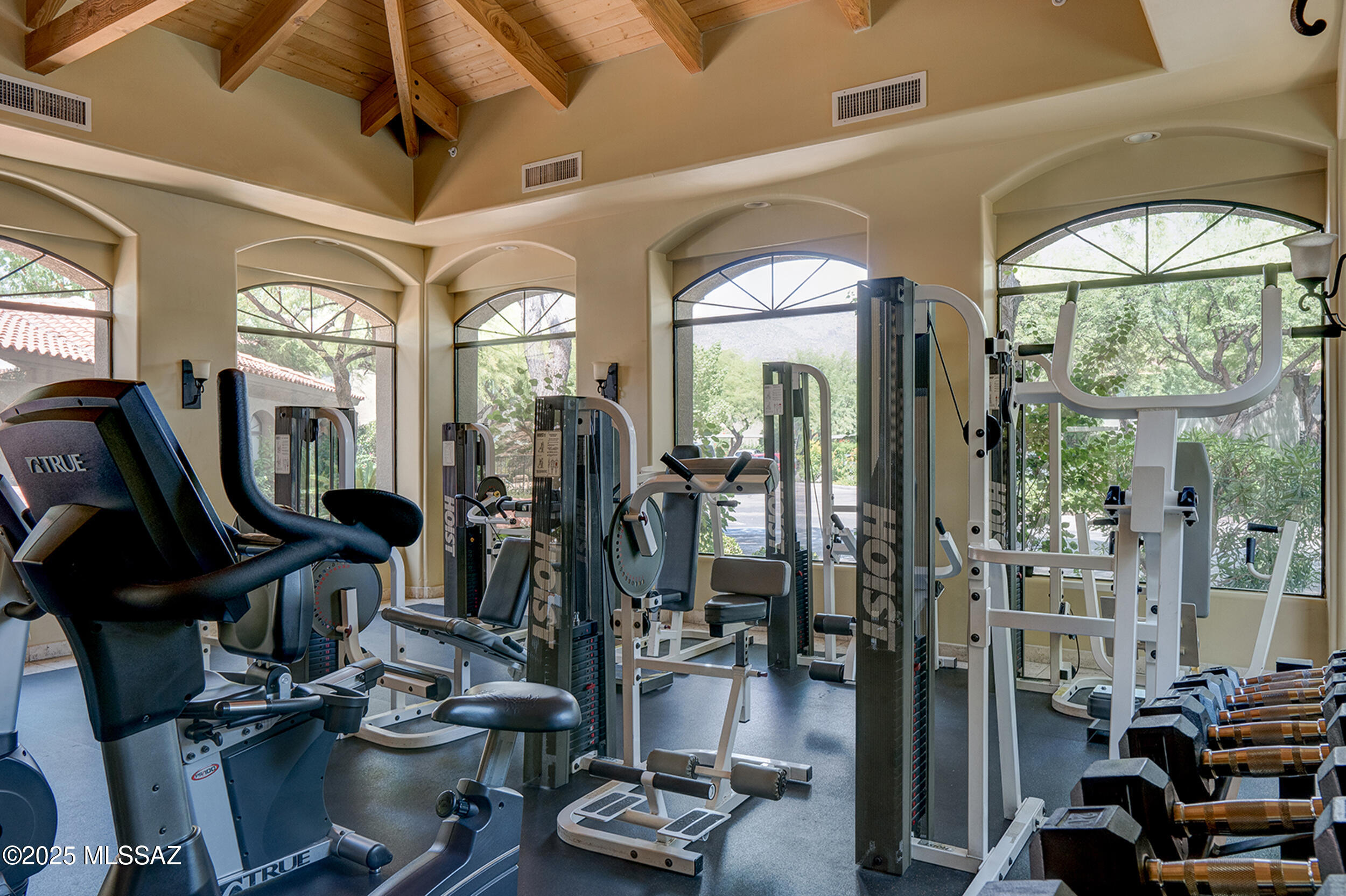 5751 N Kolb Road Unit: 33207
