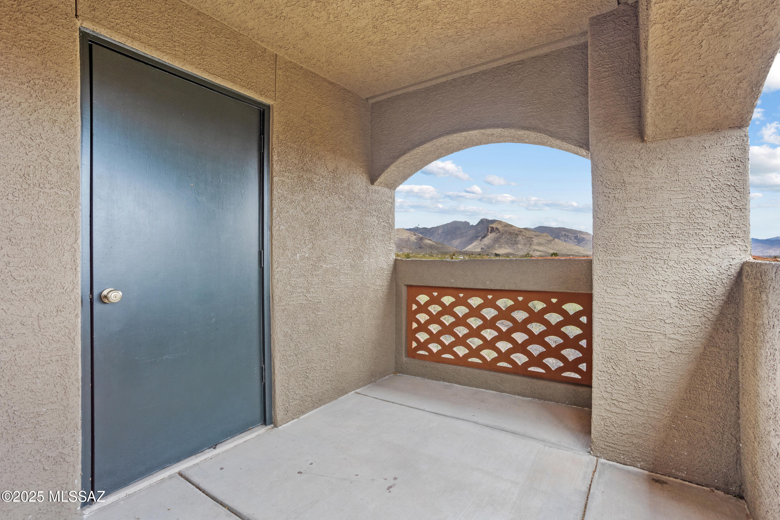 5751 N Kolb Road Unit: 33207