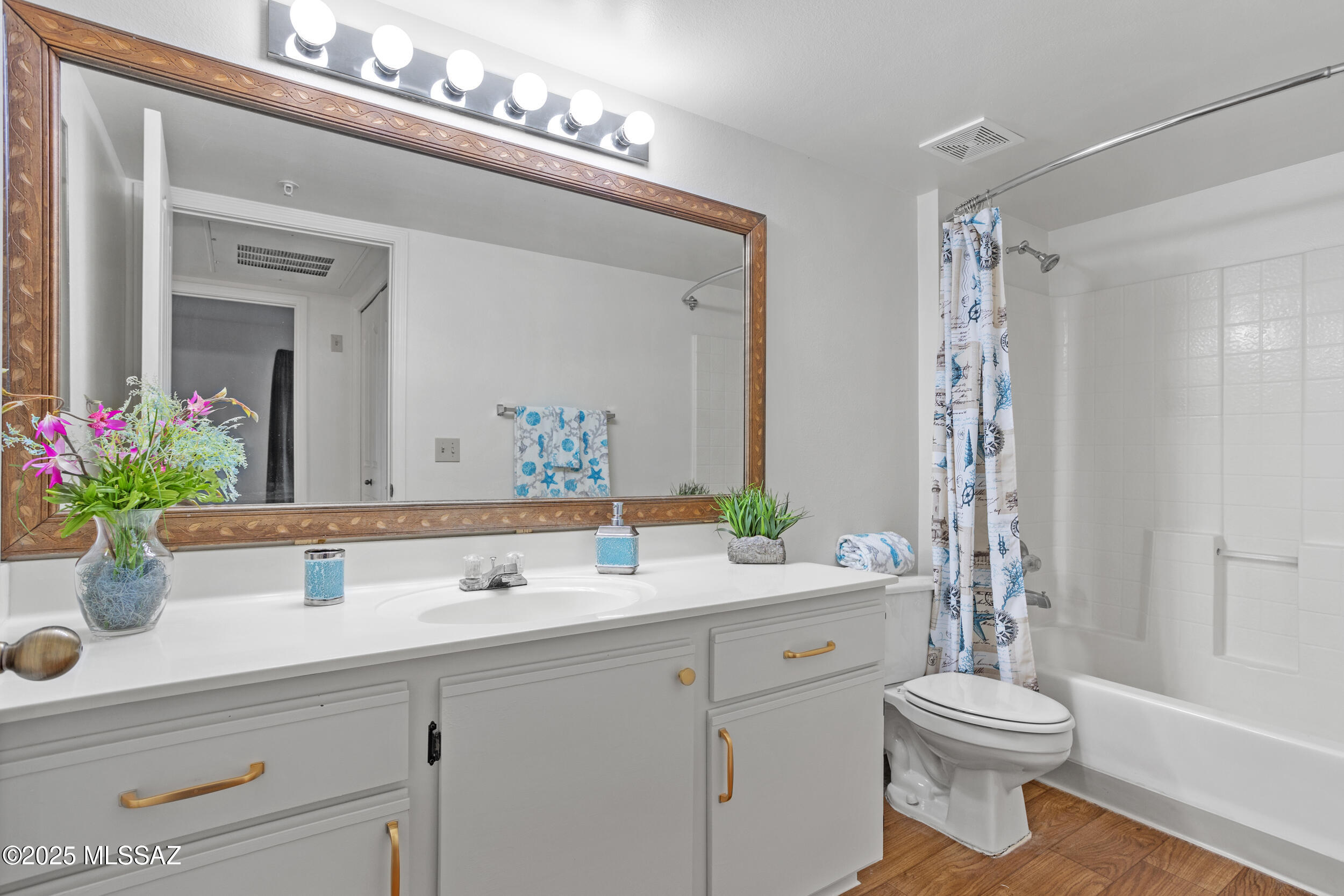 5751 N Kolb Road Unit: 33207