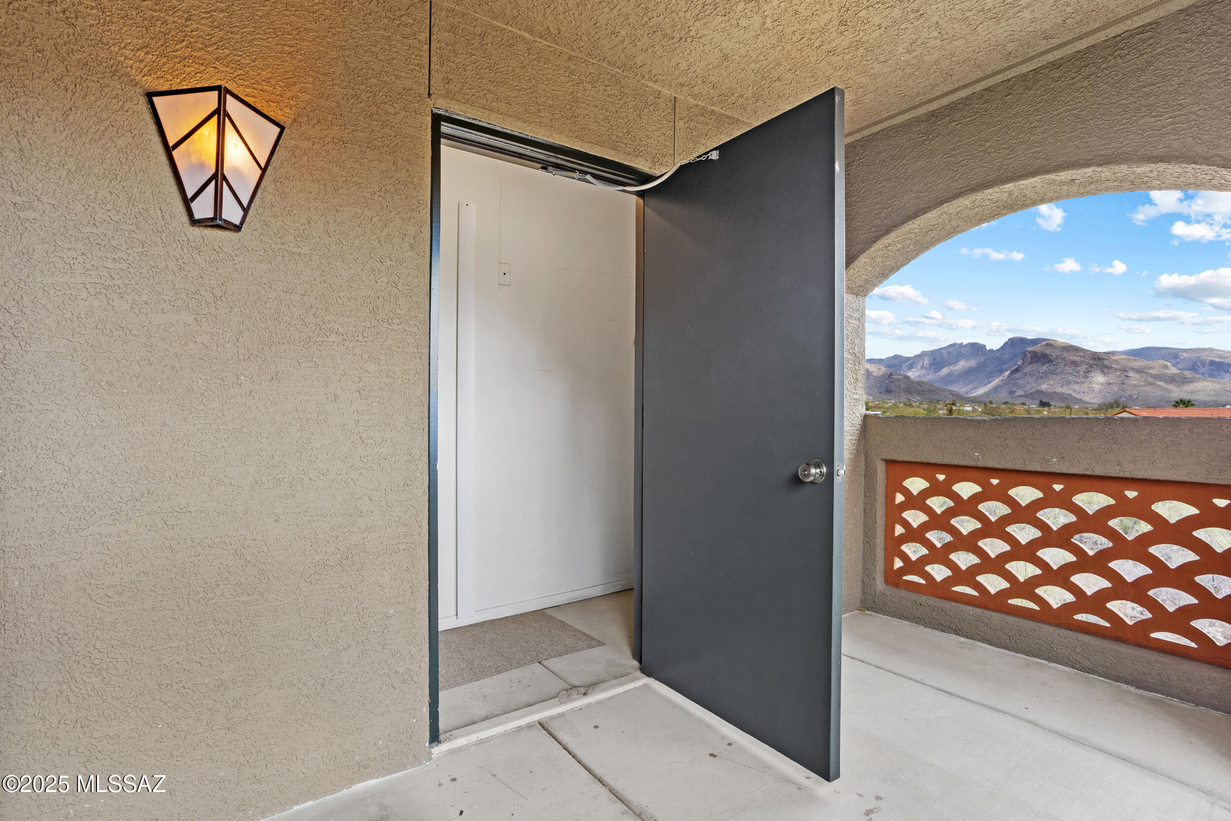 5751 N Kolb Road Unit: 33207