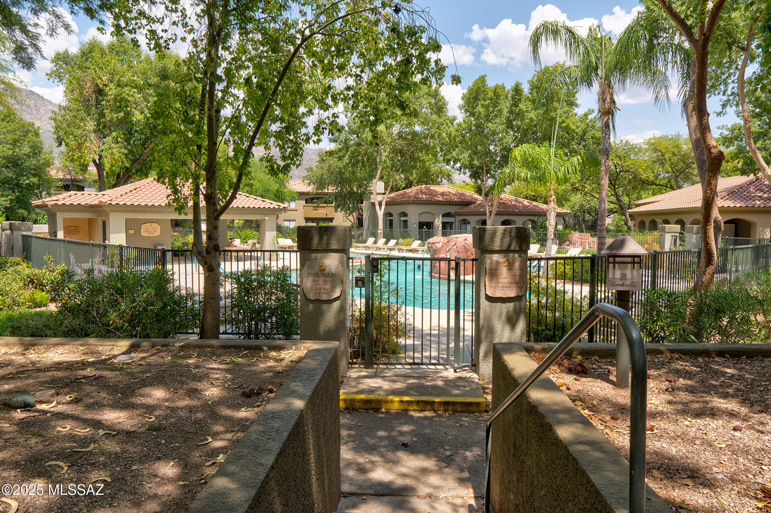 5751 N Kolb Road Unit: 33207