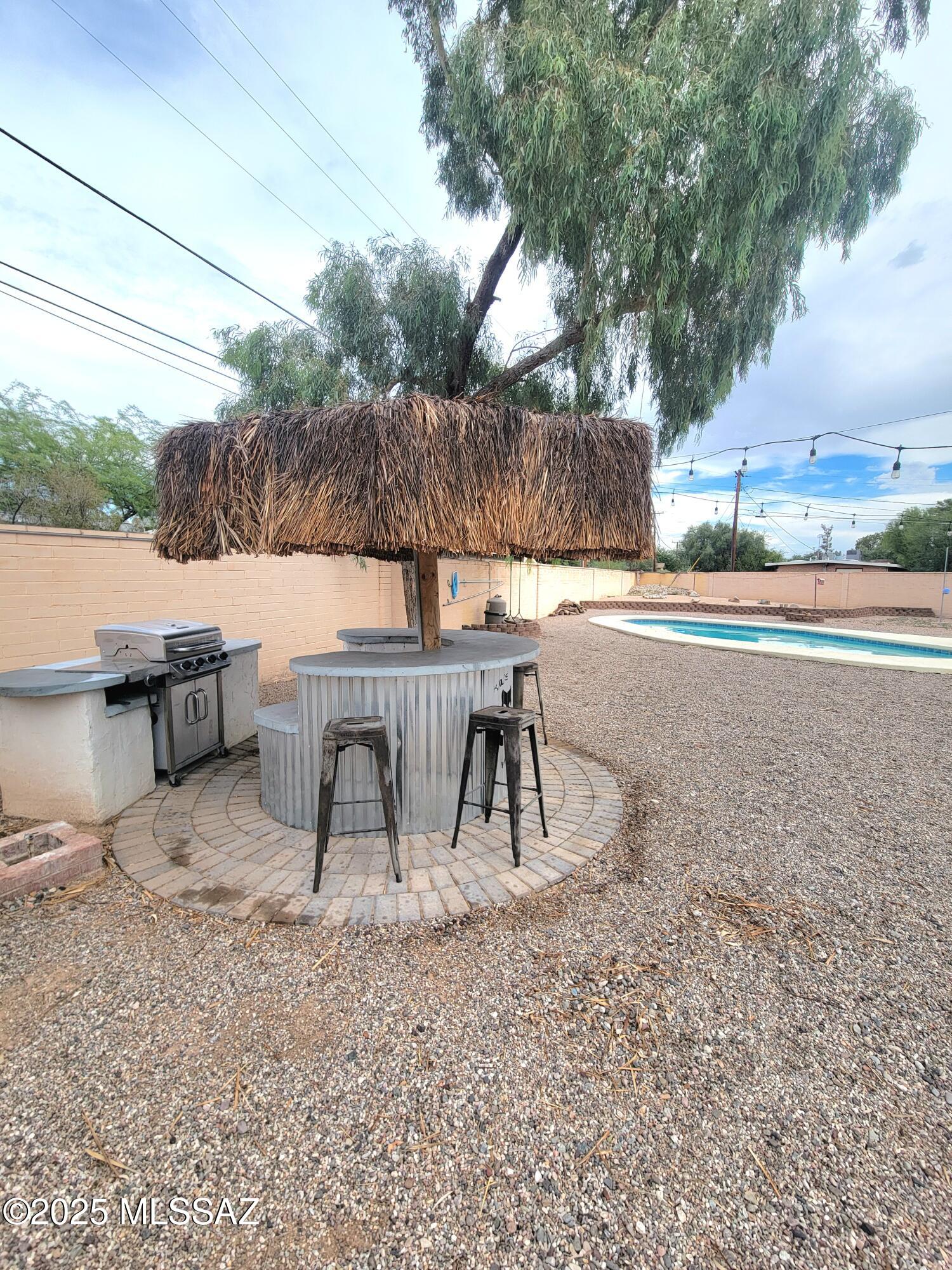 5352 E Waverly Street