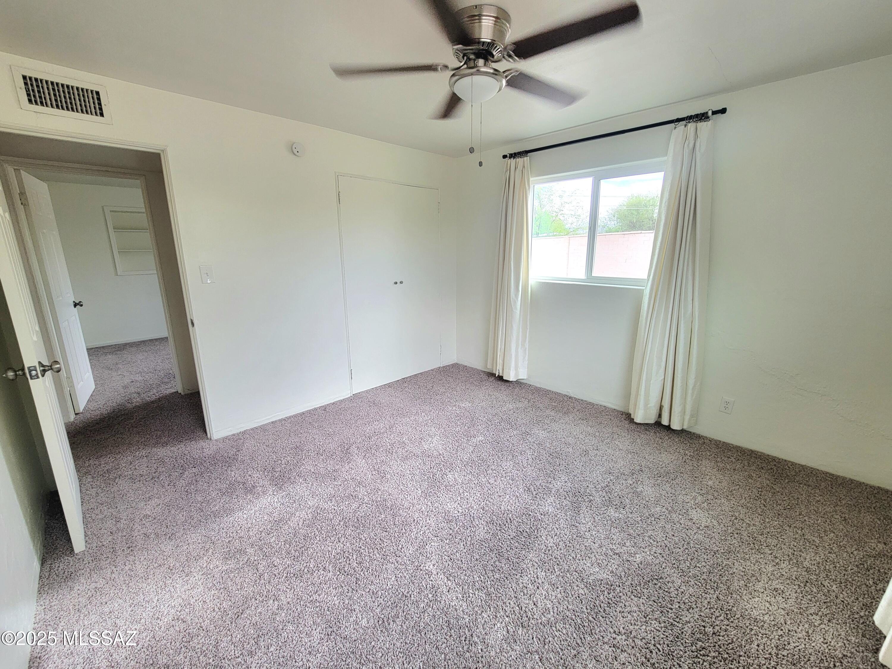 5352 E Waverly Street