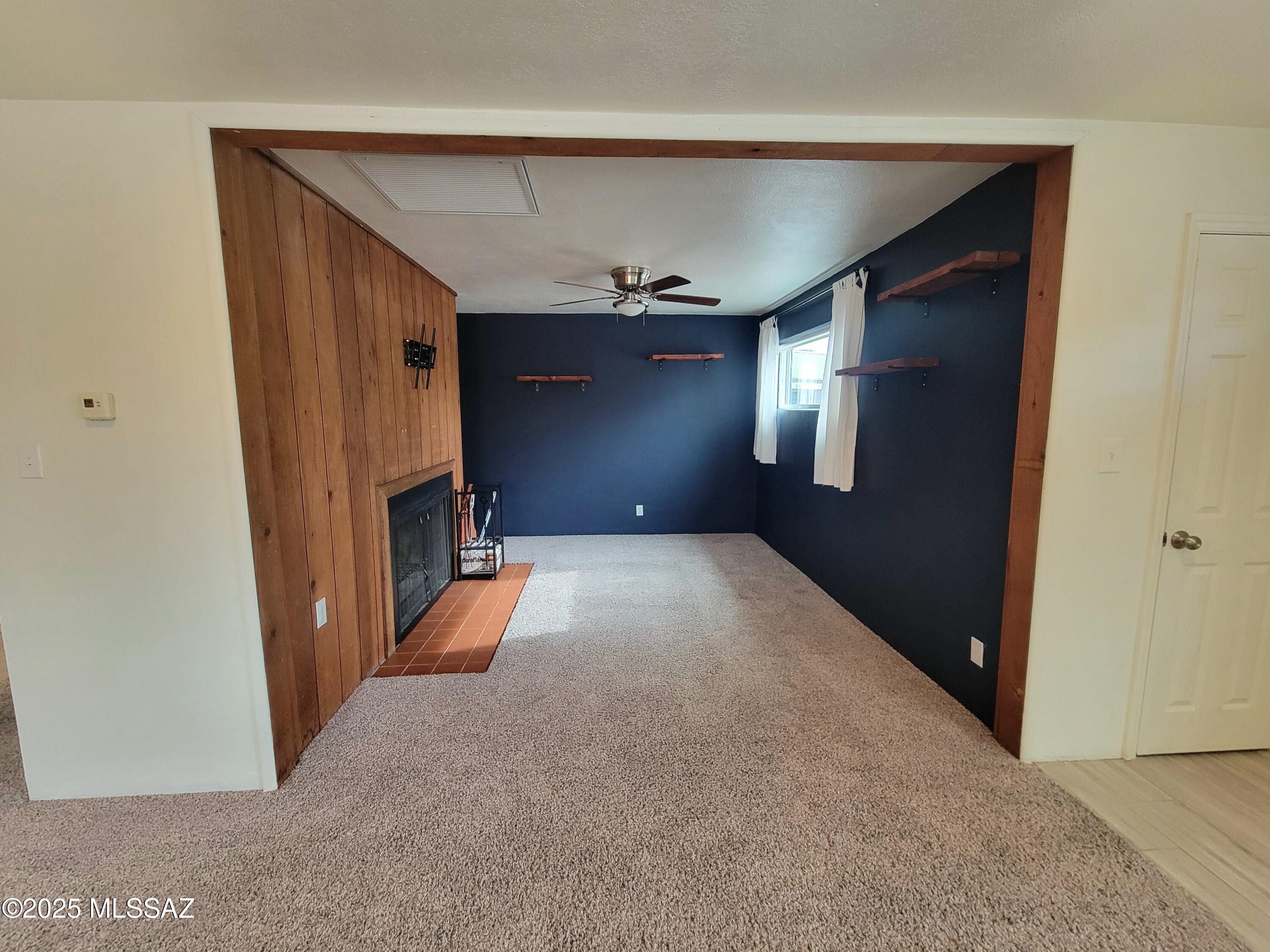 5352 E Waverly Street