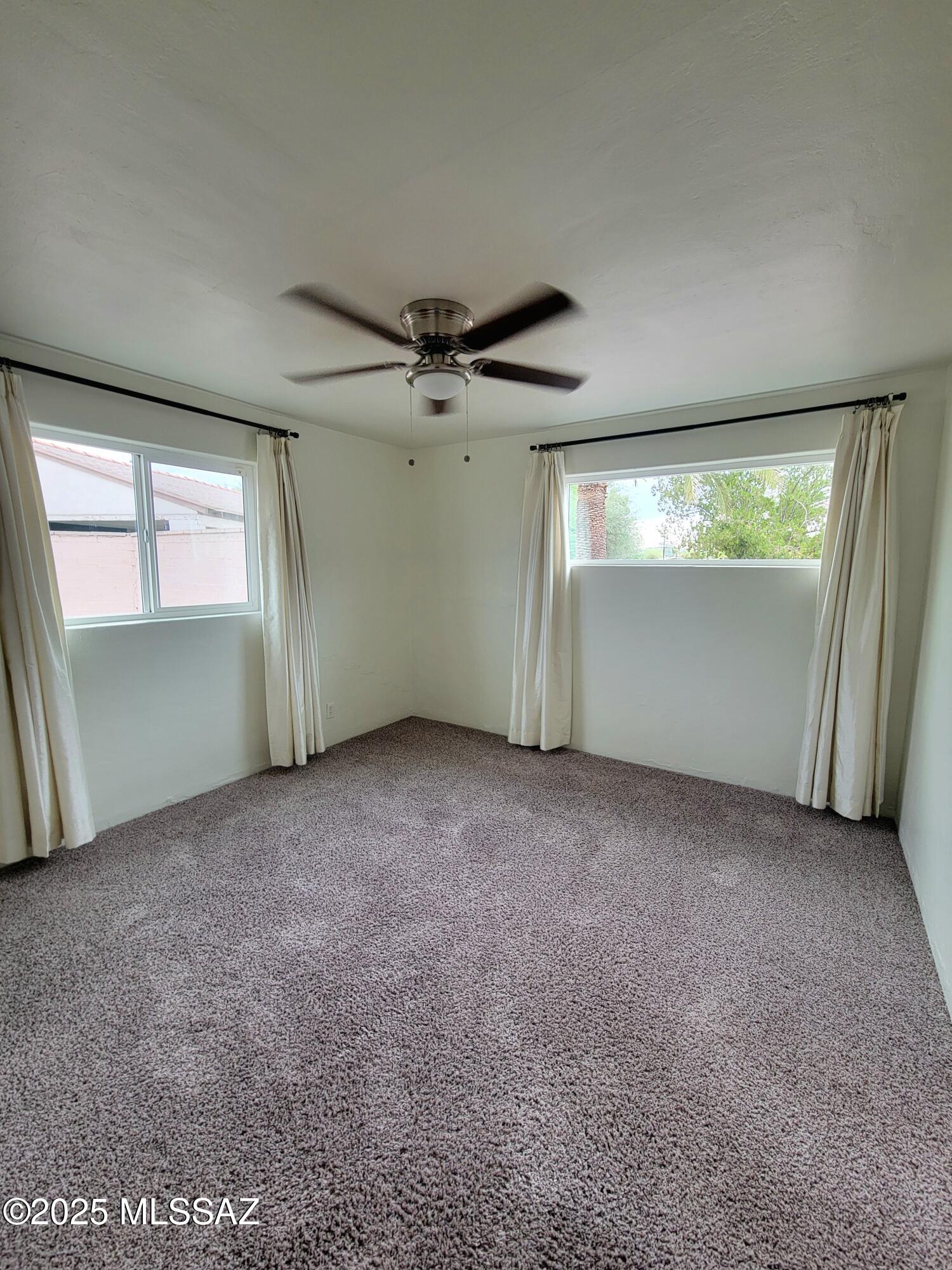 5352 E Waverly Street