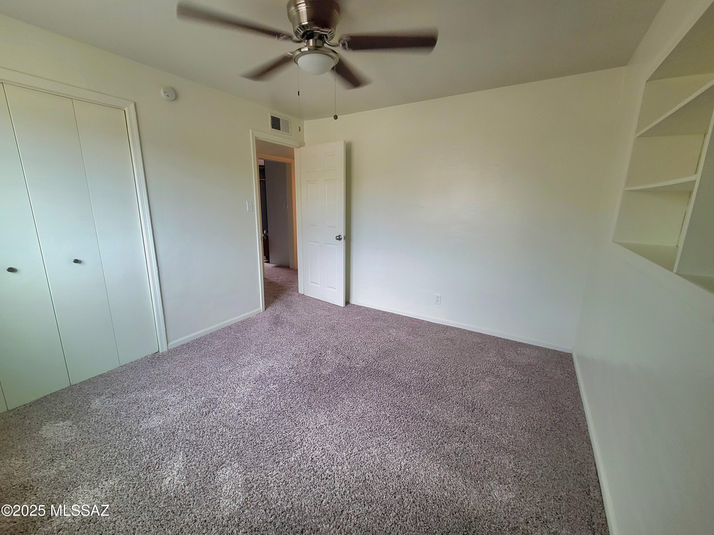 5352 E Waverly Street