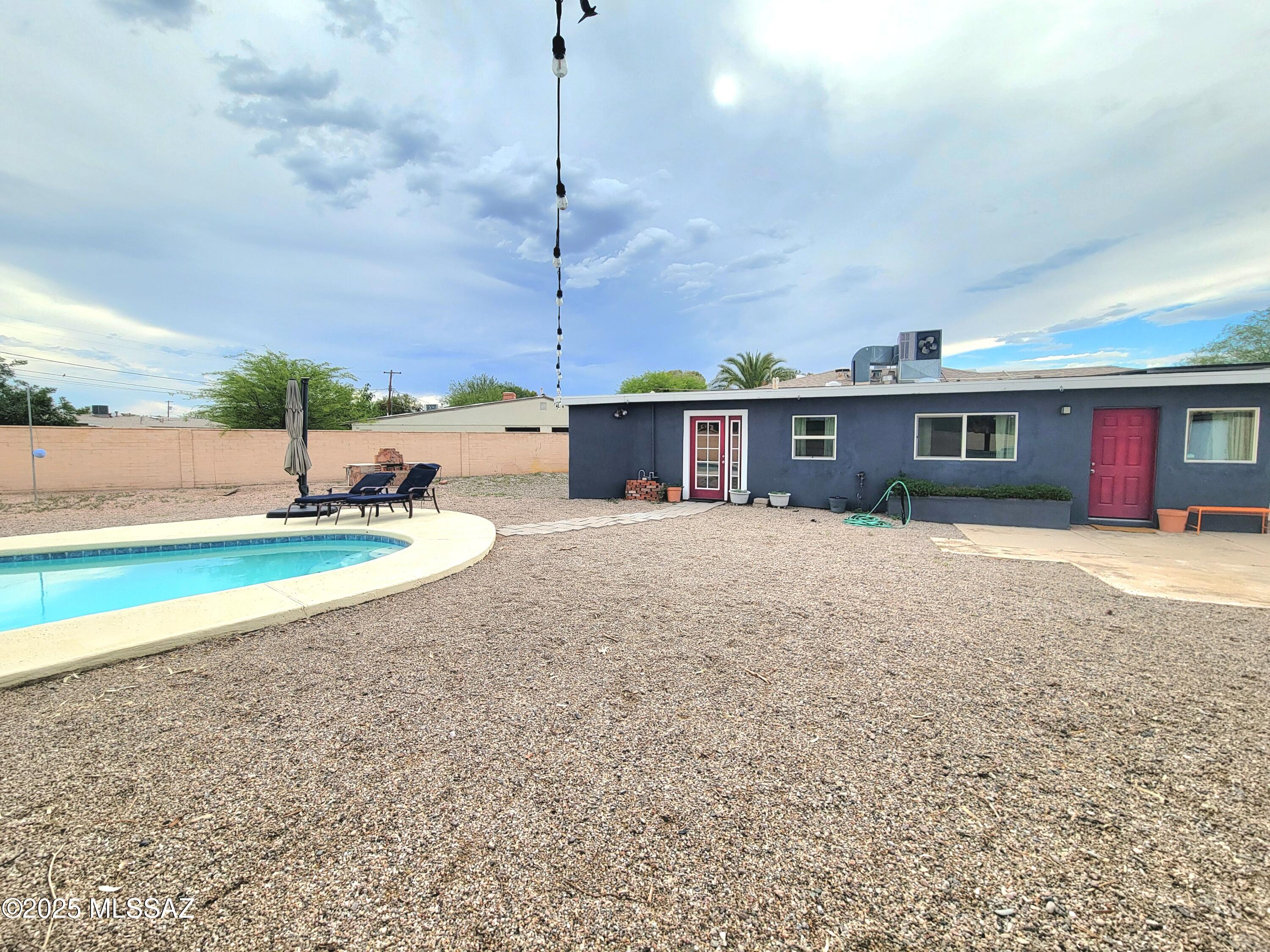 5352 E Waverly Street