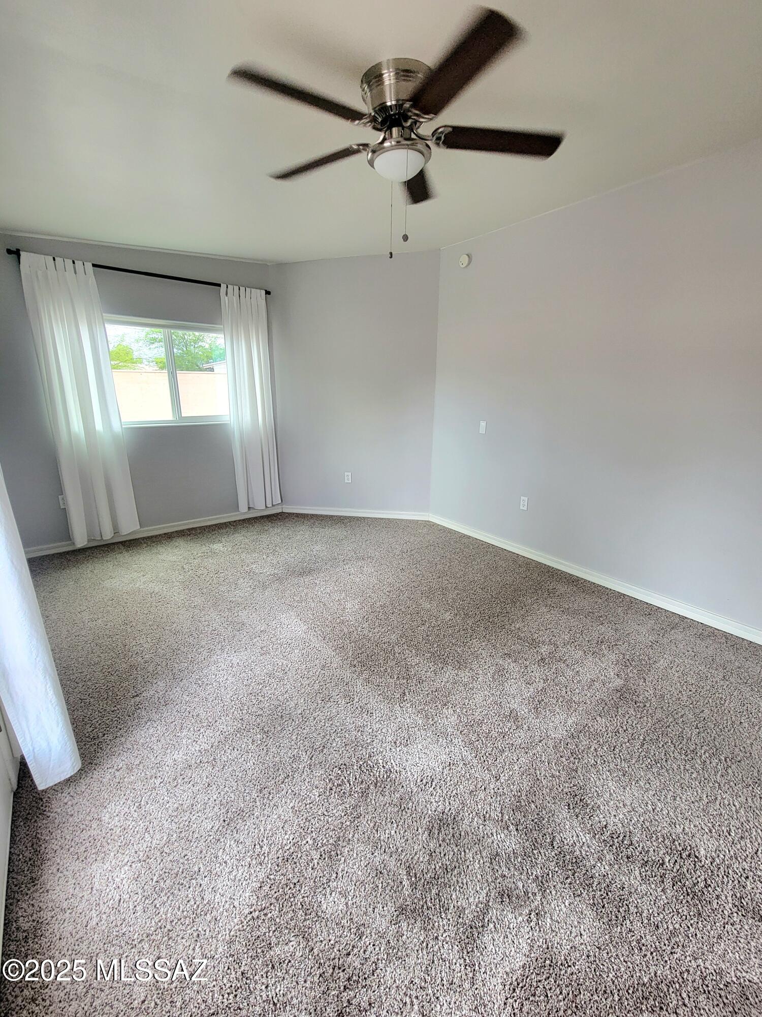 5352 E Waverly Street