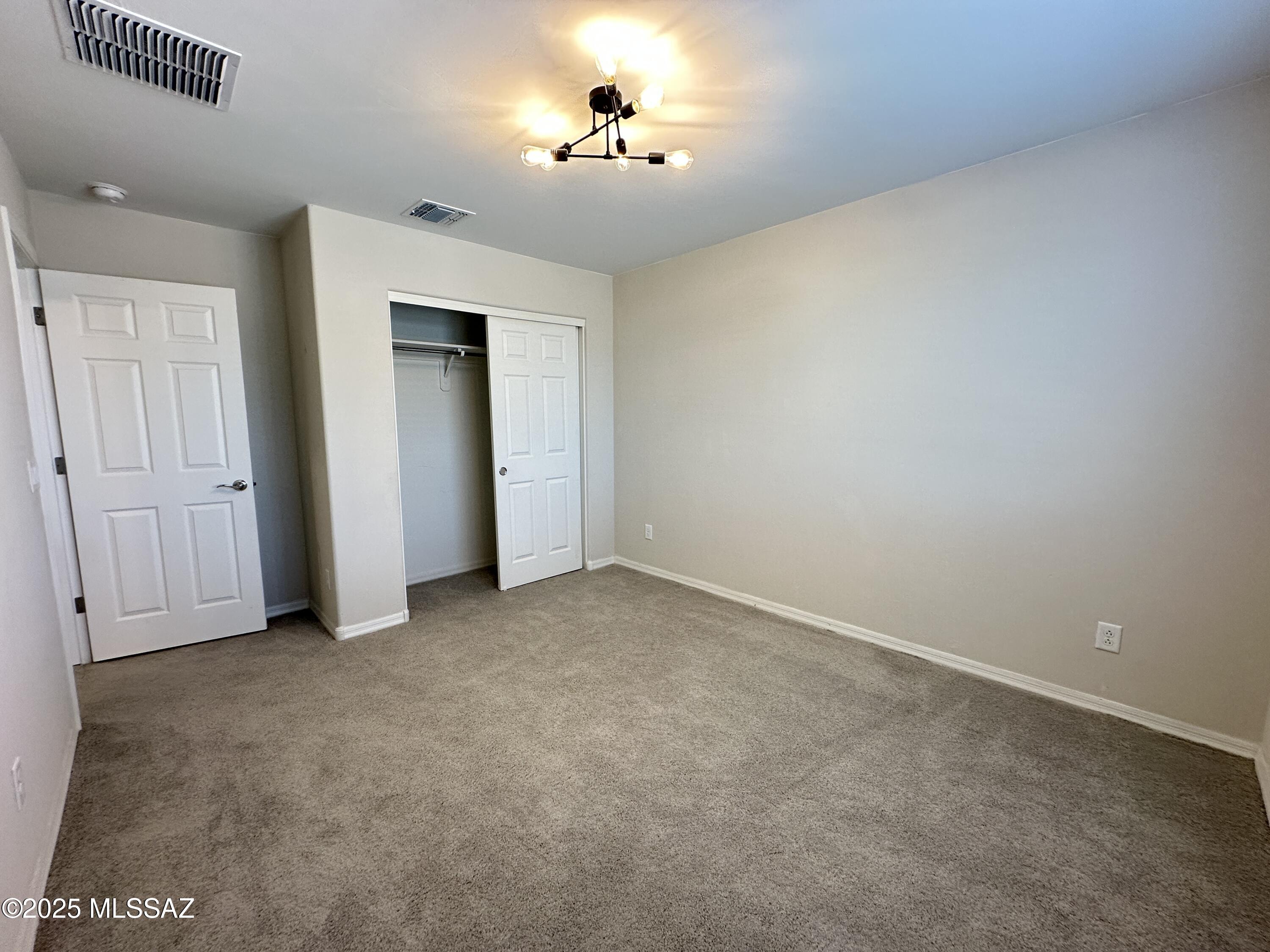 7806 S Land Grant Drive