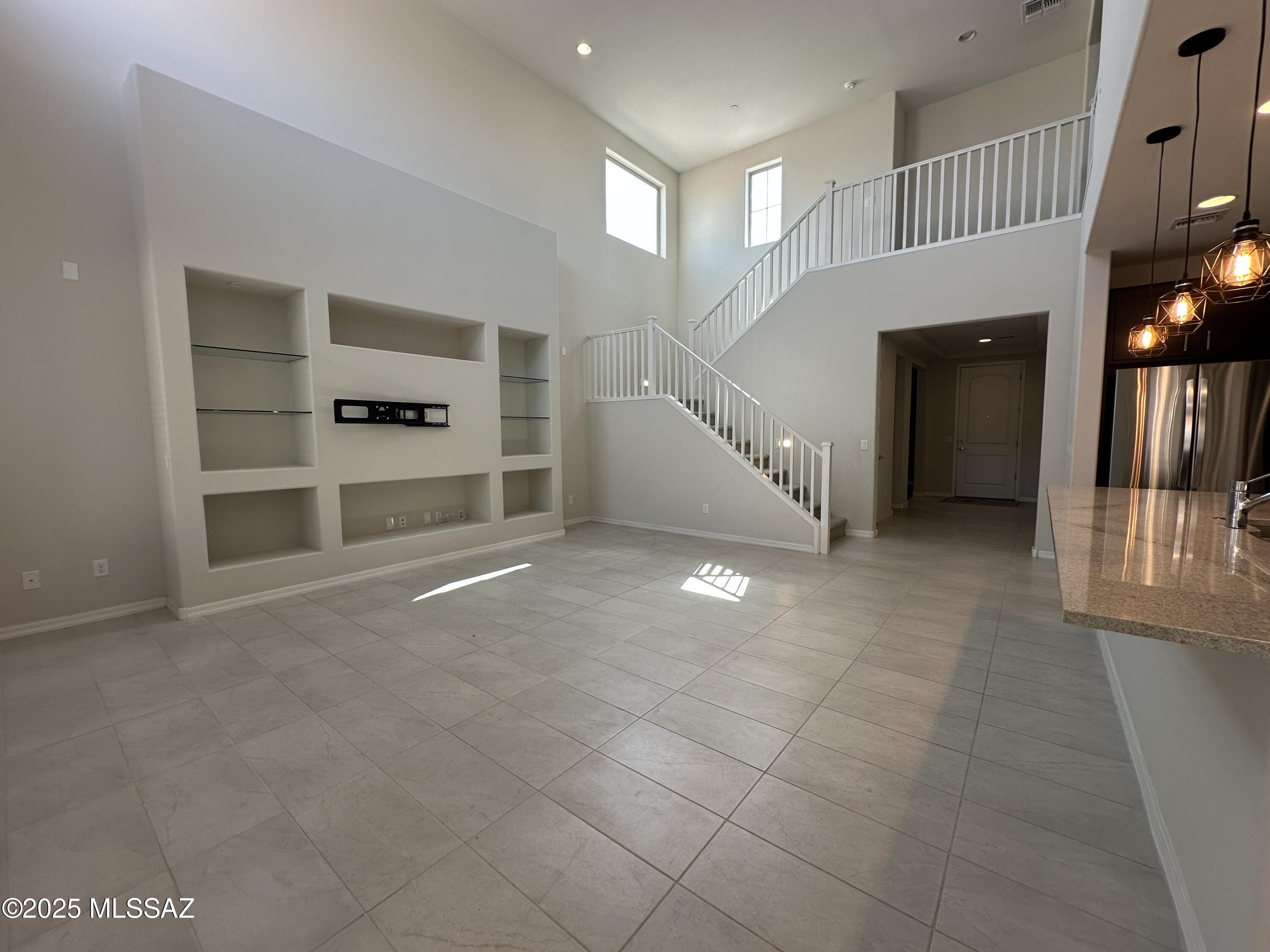 7806 S Land Grant Drive